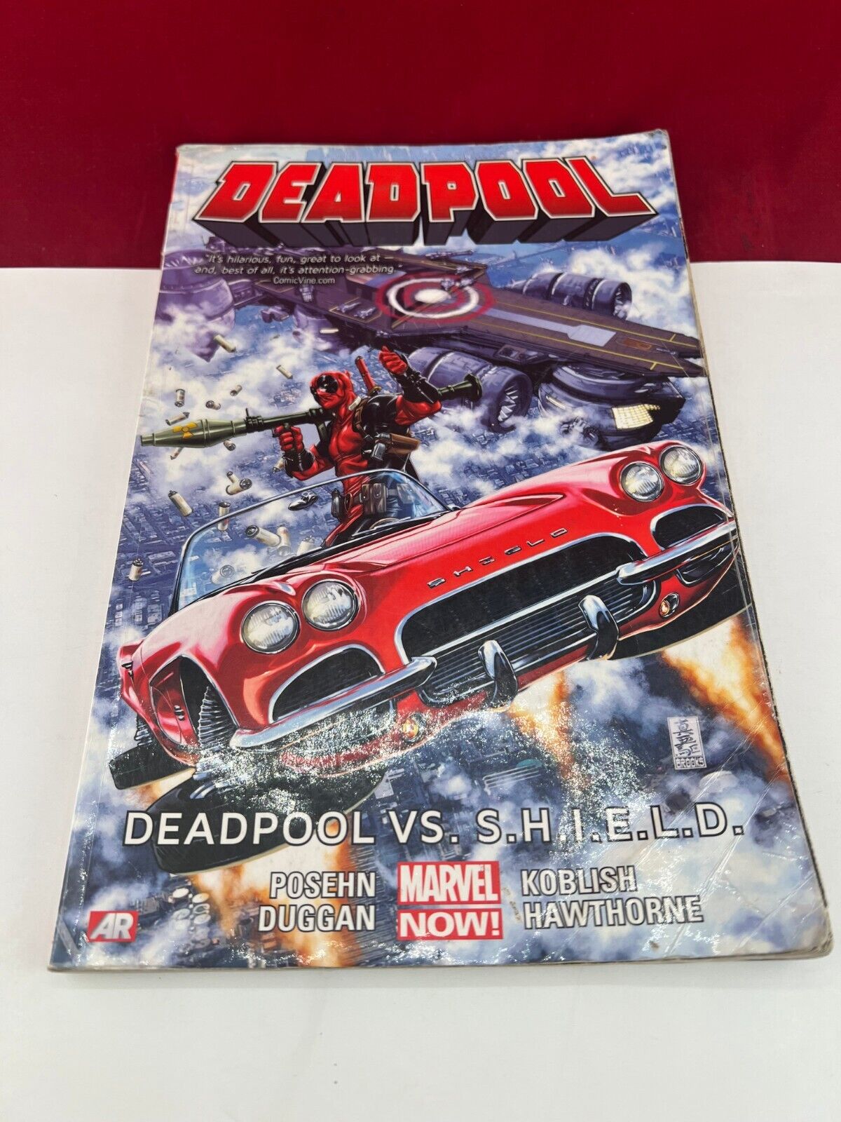 DAMAGED DEADPOOL  VS S.H.I.E.L.D. VOLUME 4 Marvel Comic.