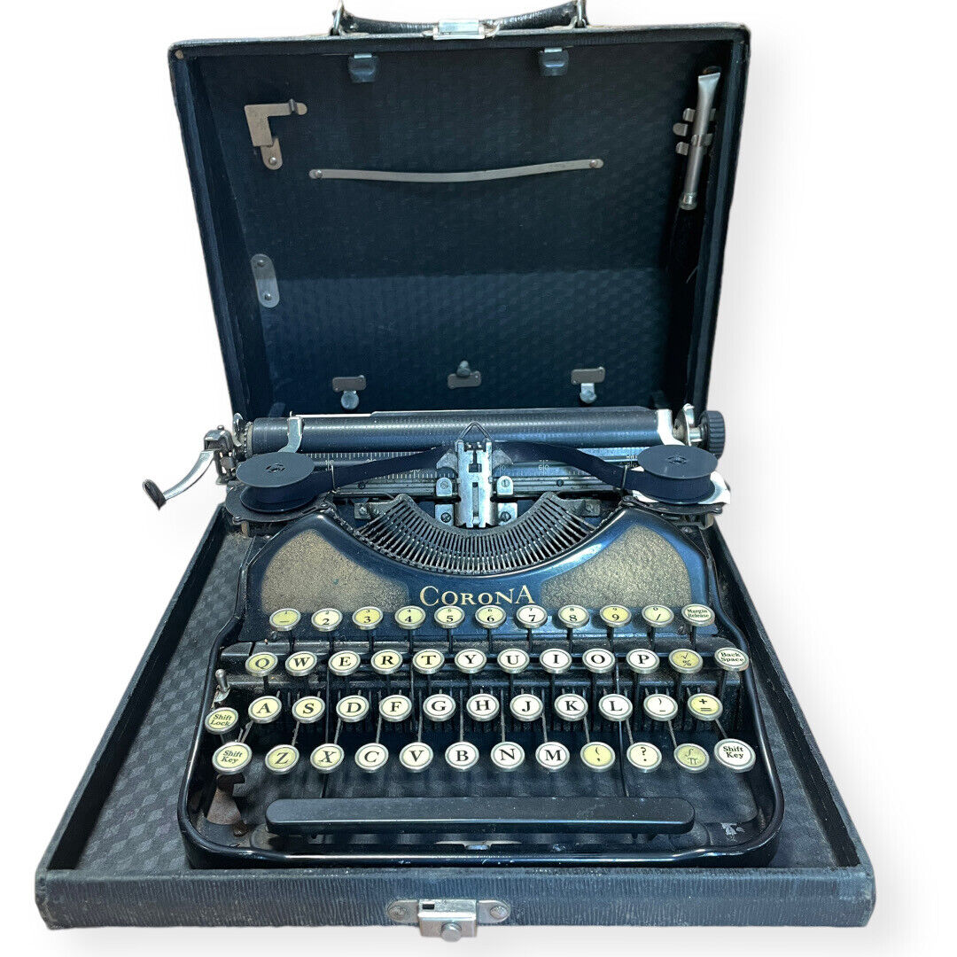 Vintage L C Smith Corona Black Gold Portable Typewriting Typing Machine Case