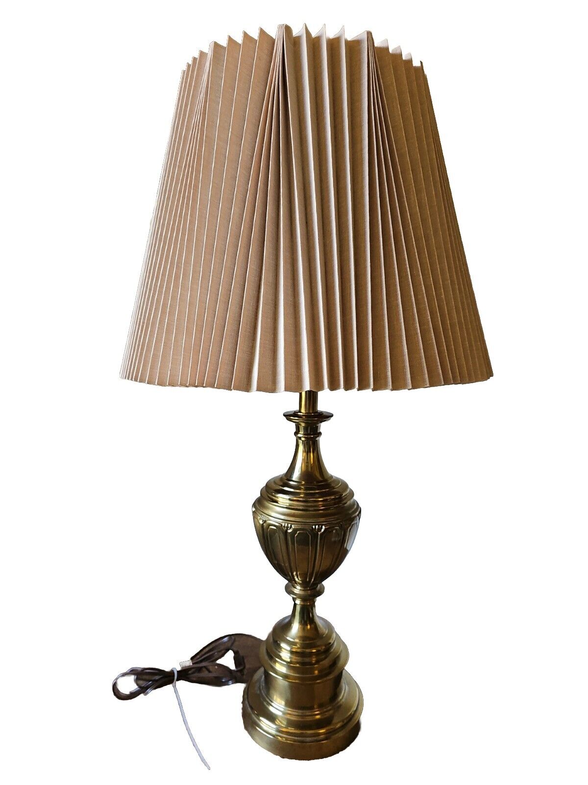 Vintage Stiffel Brass Trophy Style Teired Table Lamp With Original Crimped Shade