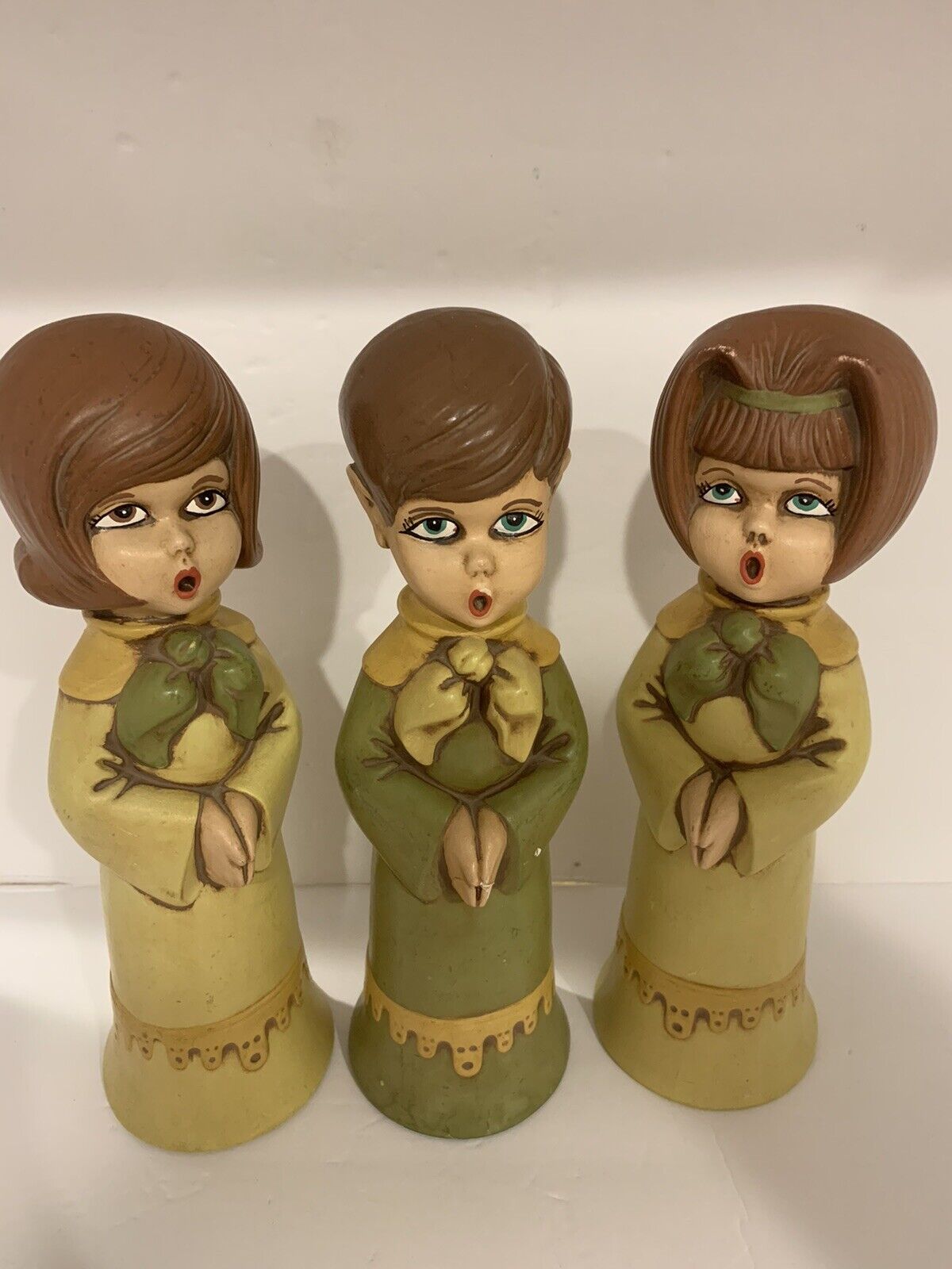 Vtg  1970’s 3 Christmas Carolers Atlantic Mold Ceramic Figurines Pls Read