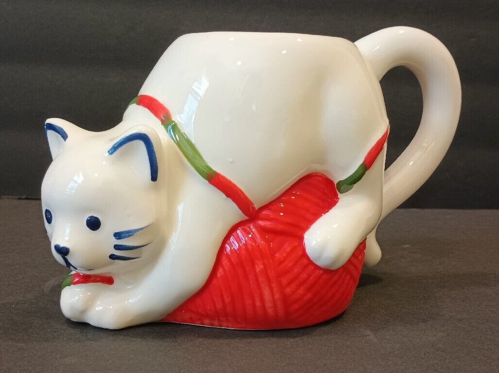 FIGURAL CAT Mug 15oz  with Yarn Coffee Cup 