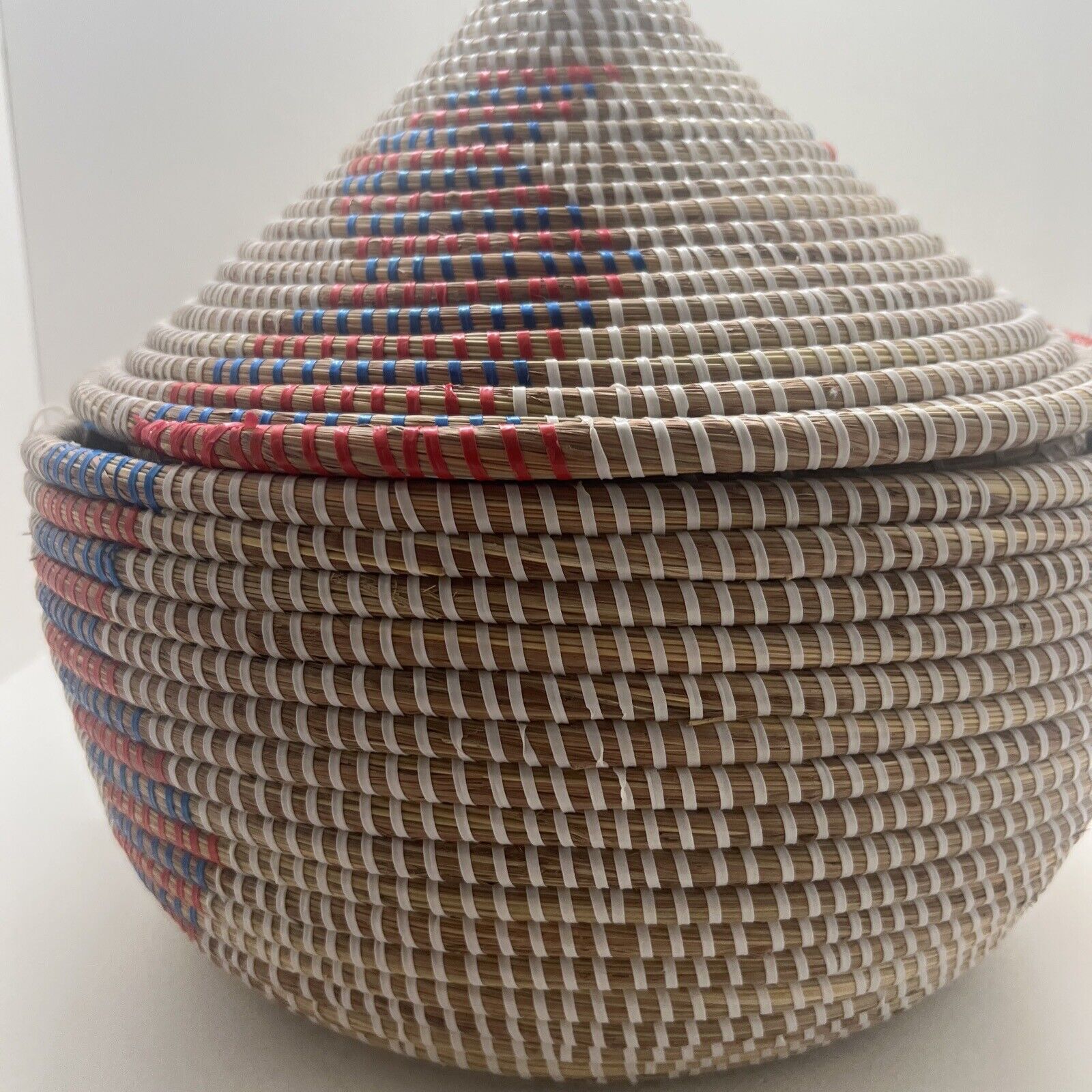 Authentic  African Coiled Basket and Lid Sweet Grass  (WISHING BASKET)