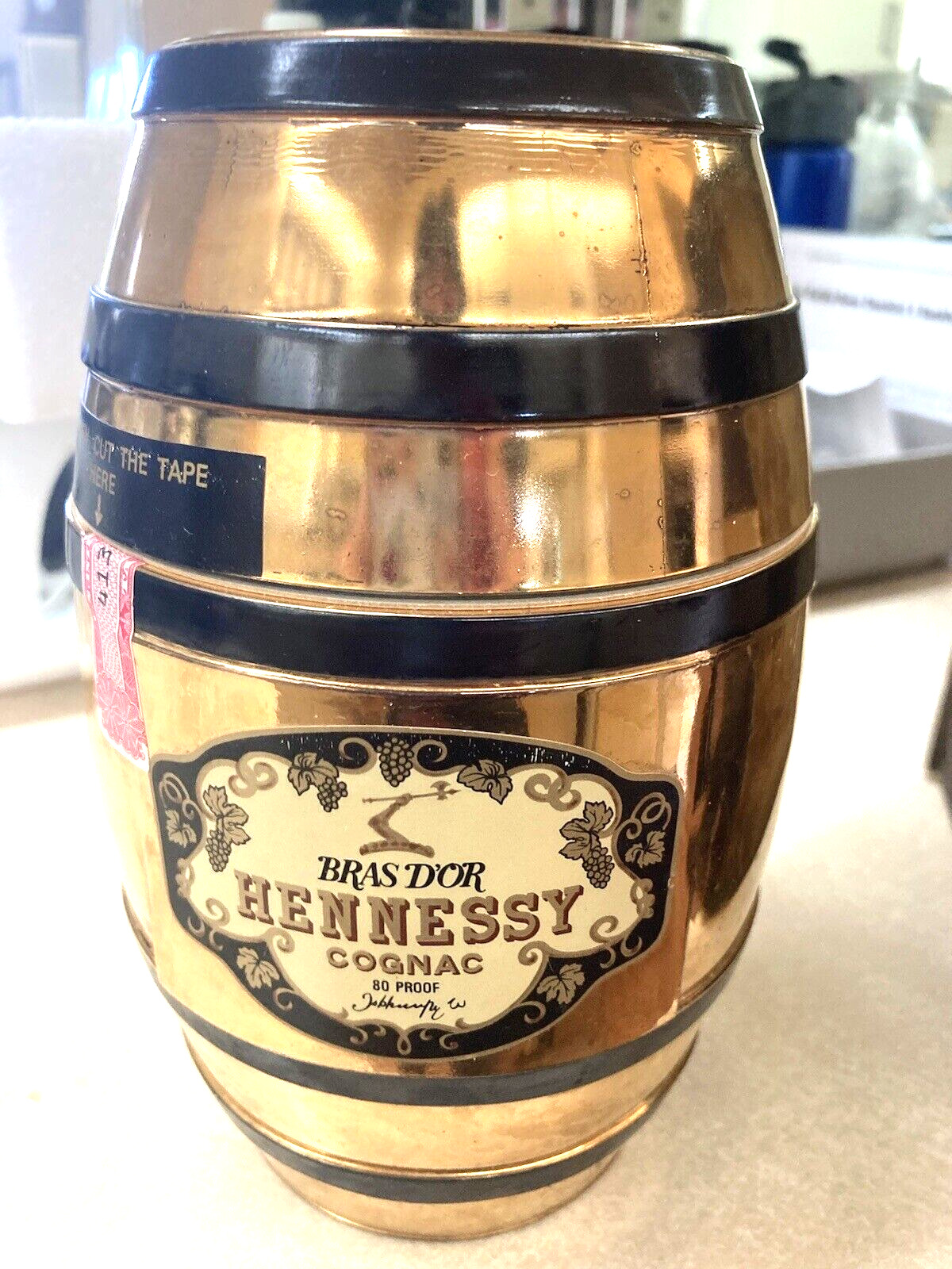 VTG  HENNESSY Bras d'or Cognac Gold & Black Barrel Bottle EMPTY w Box