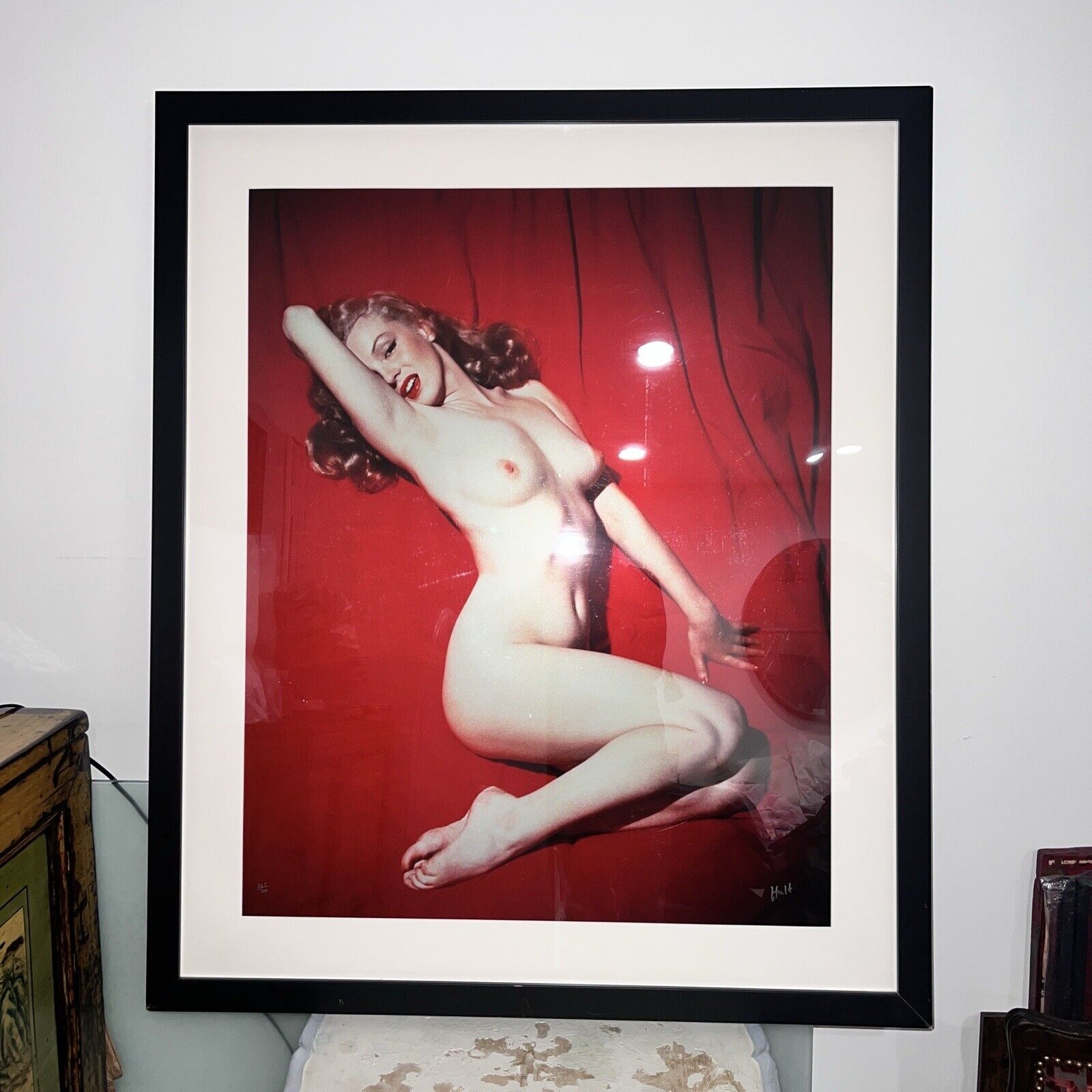 Marilyn Monroe signed Hugh Hefner ''Red Velvet'' Playboy PHOTOGRAPH TOM KELLEY