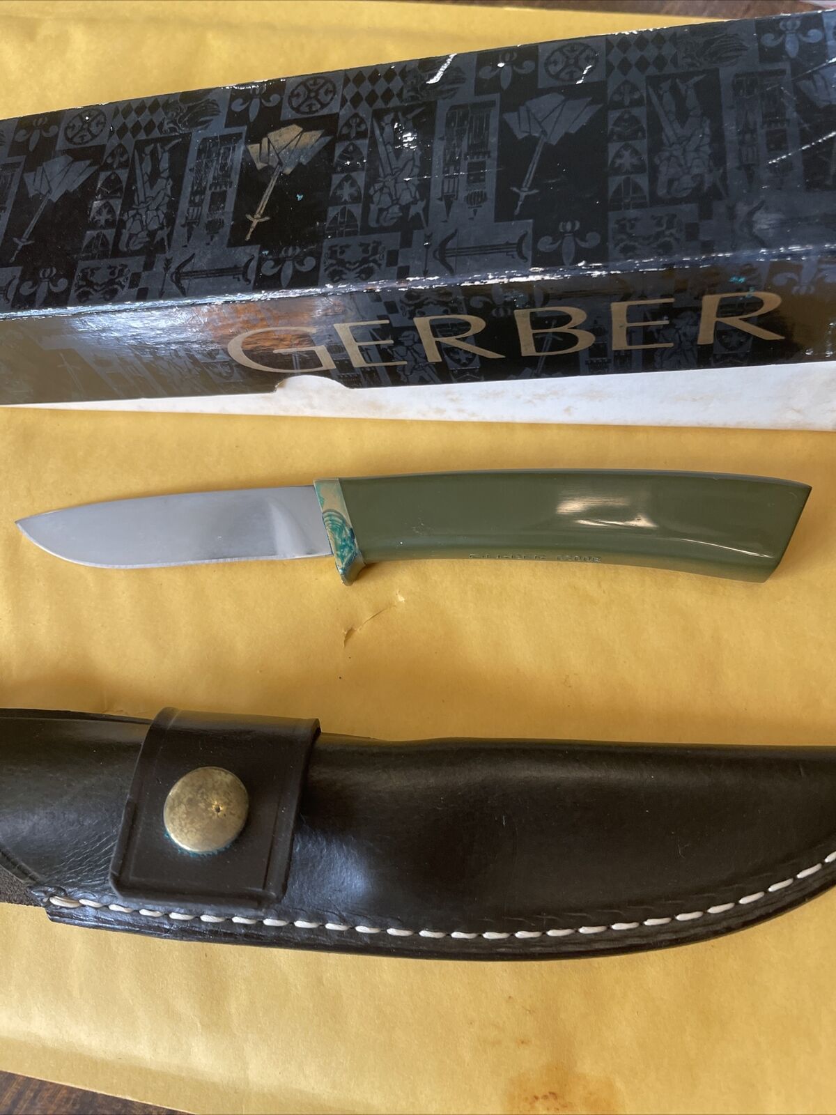 Vintage Gerber C300B Fixed Blade Knife Original Box And Sheath  ( PAA BOX )