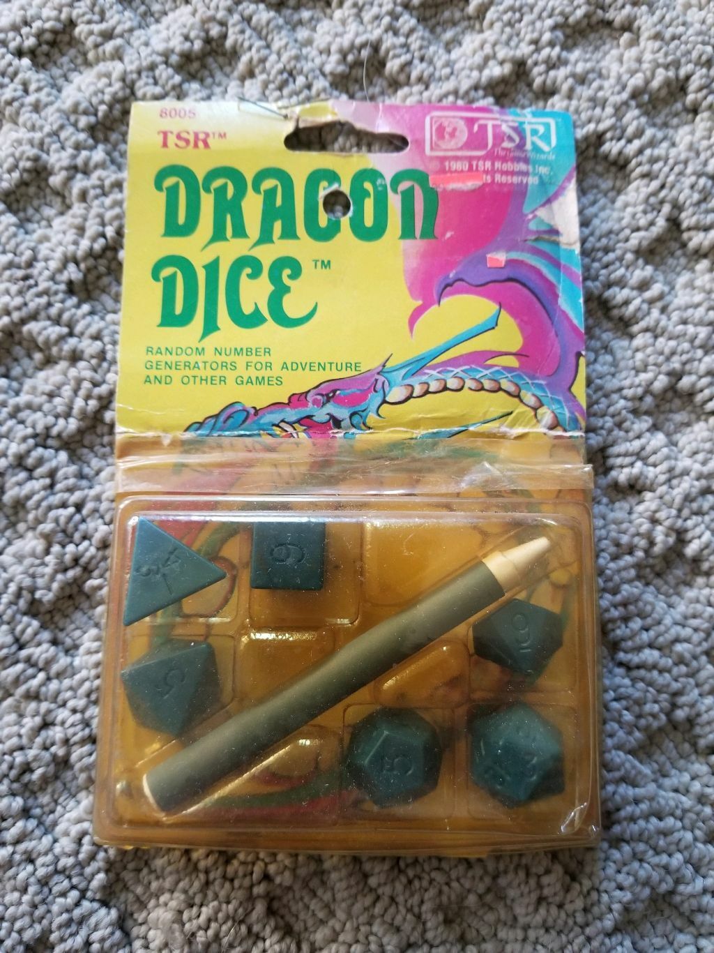 Dragon Dice TSR set with crayon in box 1980 vintage RARE