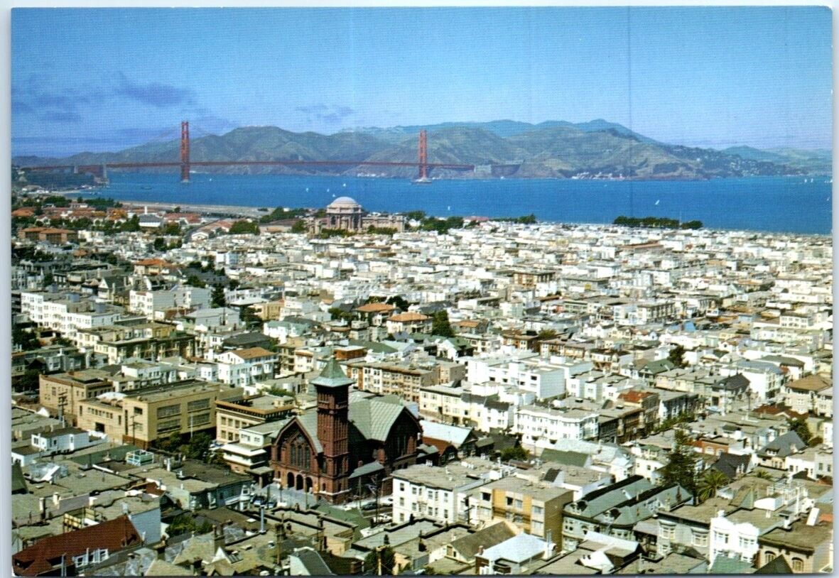 Postcard - Golden Gate Bridge, San Francisco, California, USA