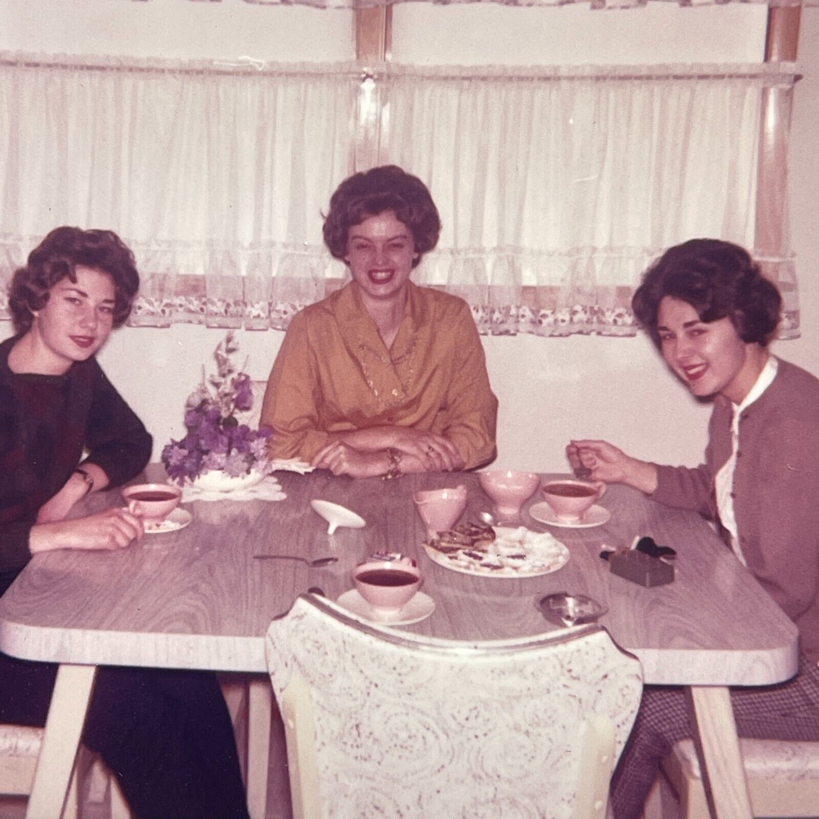 P7 Photograph 1960's 3 Beautiful Women Pretty Short Hair Brunette