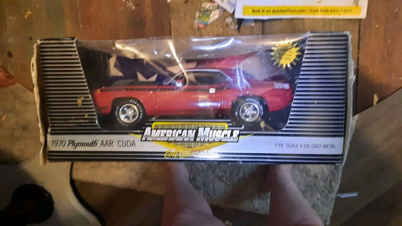 American Muscle Collectors Edition 1970 Plymoth Red Cuda dye cast cars