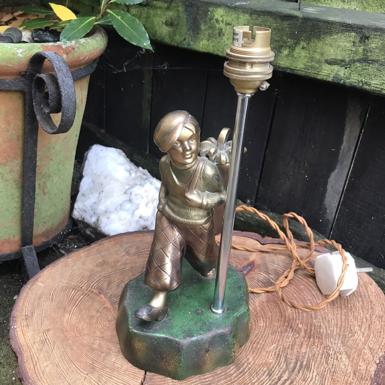 Vintage Art Deco cold painted golf caddy figure spelter lamp 1930 Lorenzl style