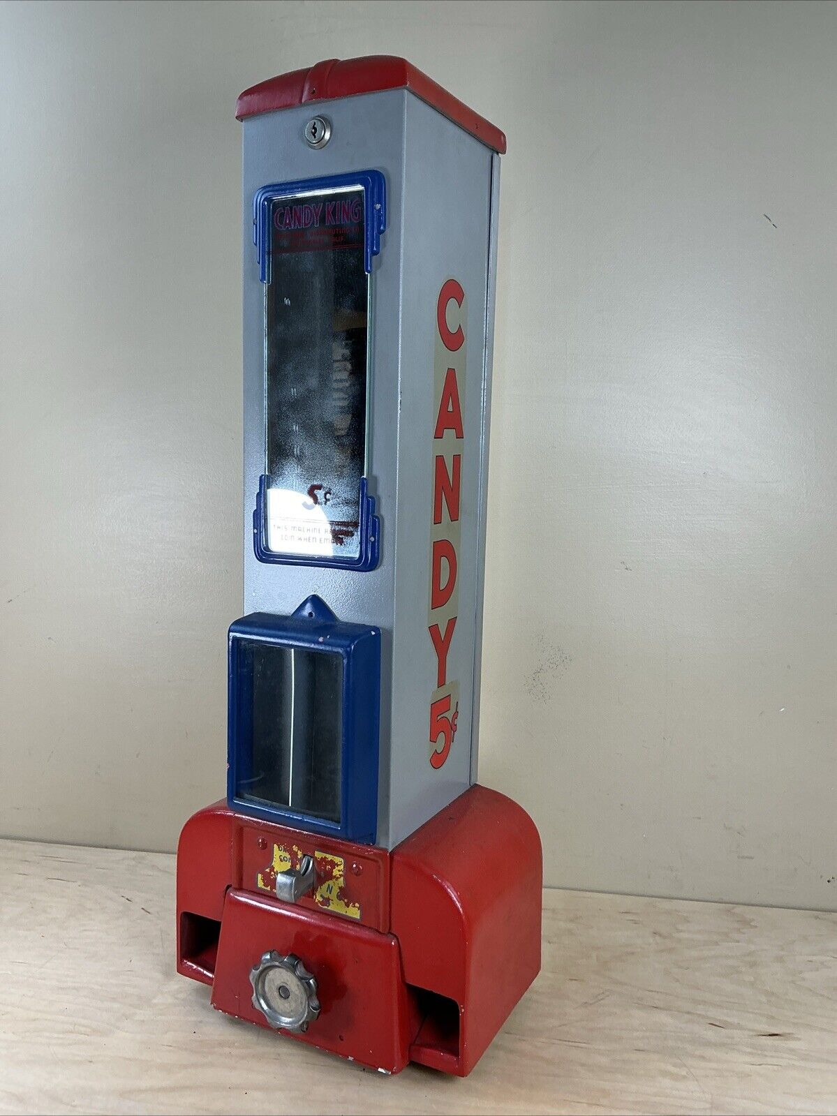 Vintage 1940’s 5c Candy-King 2 Compartment Gum Candy Vending Machine Works
