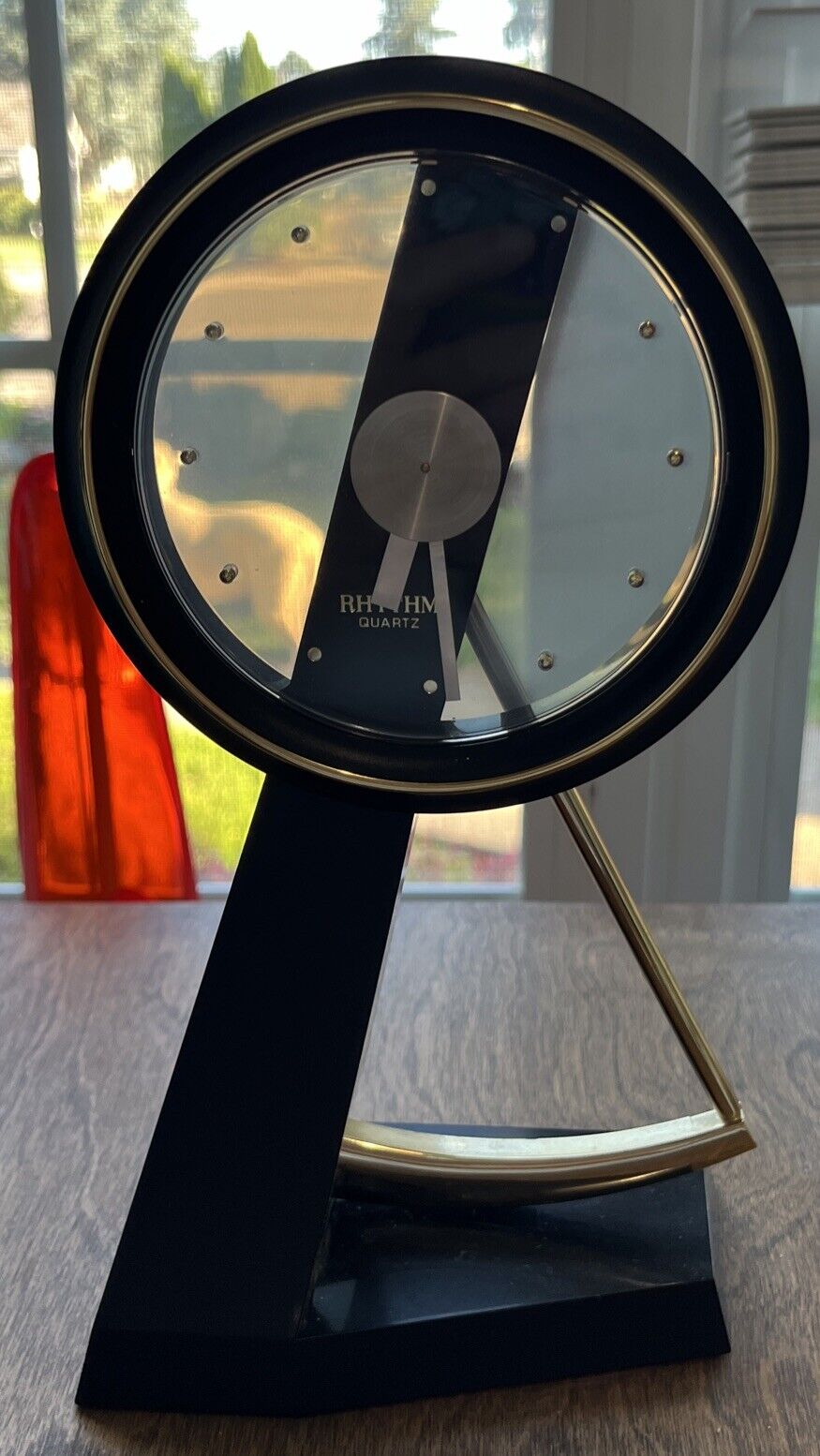 Vintage Rhythm Quartz Pendulum Clock Unique style Works Includes Battery