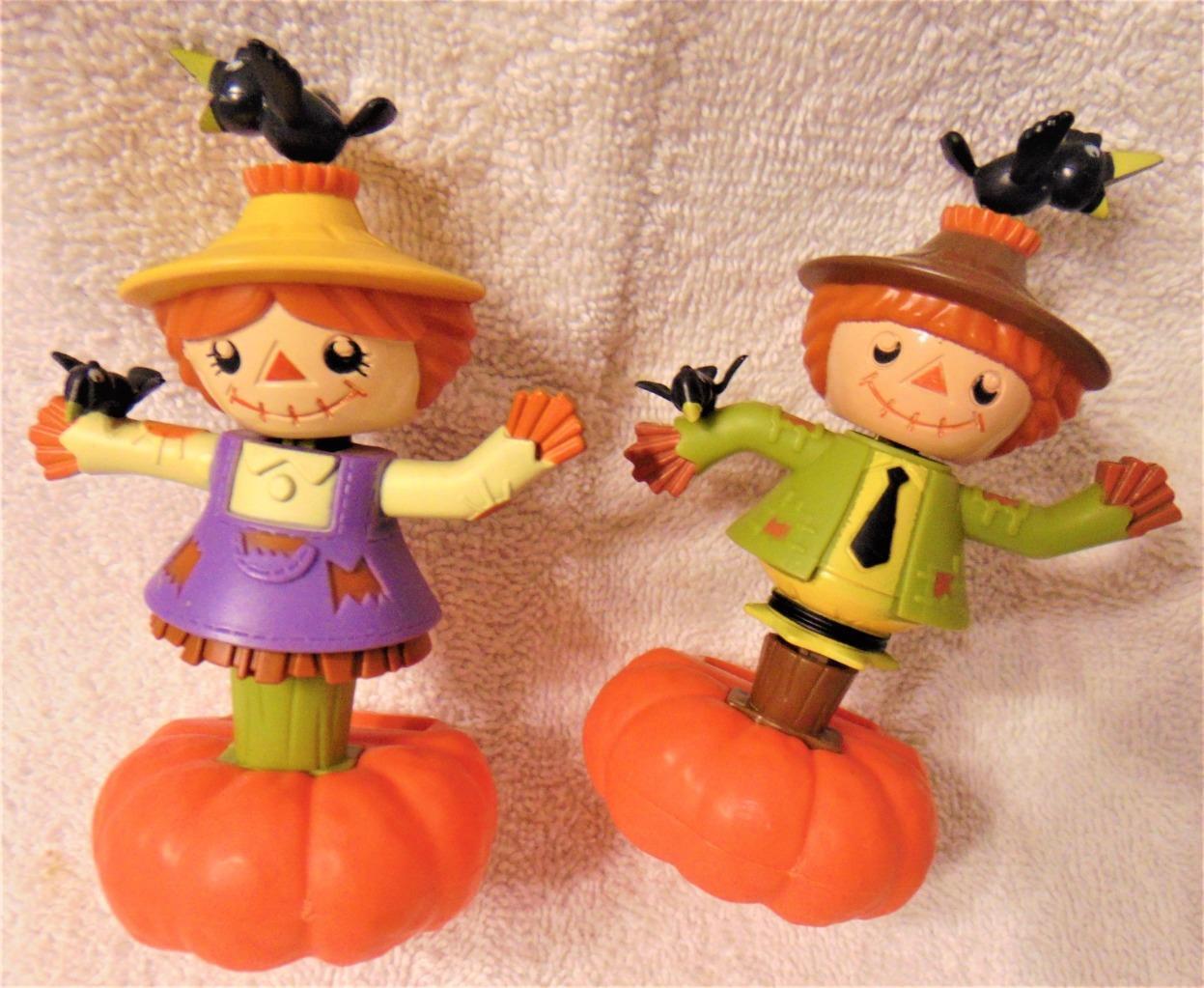 Solar Powered Halloween 2 Scarecrows Dancing Bobbles 2016 Toy Crow Pumpkin Fall