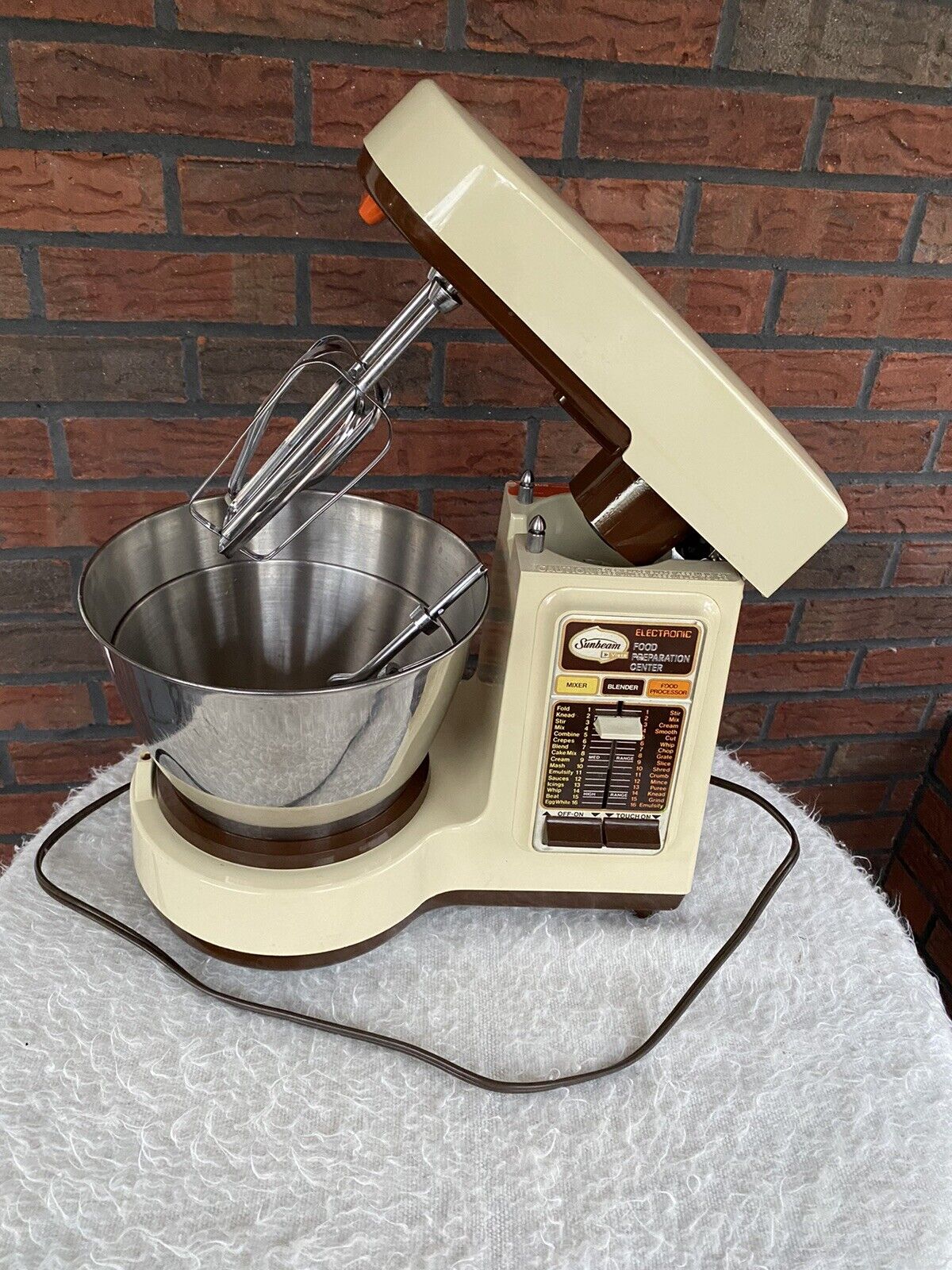 Vintage Sunbeam Electronic Food Preparation Center Mixer Model 83036 Works Teste