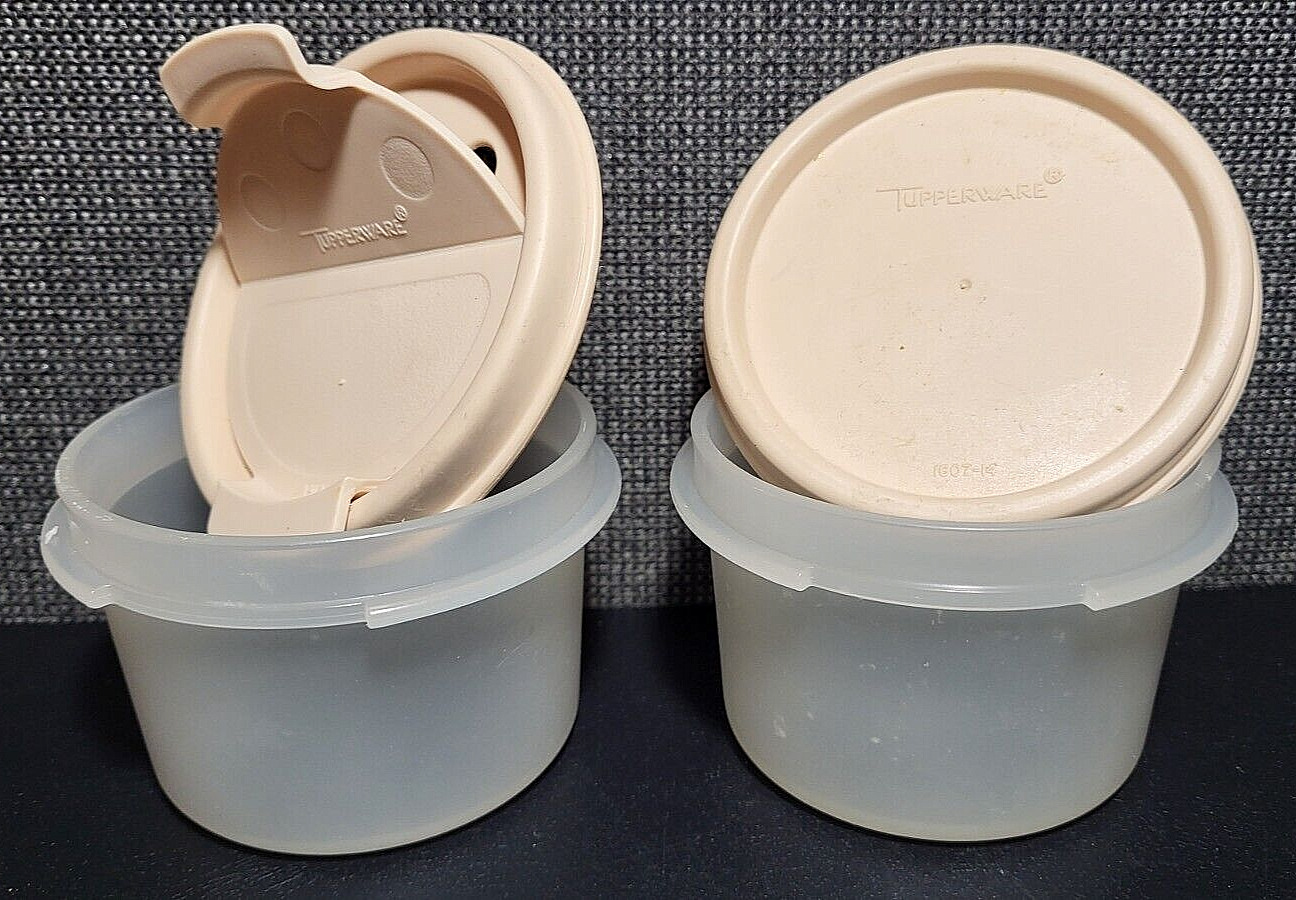 Lot of (2) 200 ml TUPPERWARE CONTAINERS #1605 & LIDS #1607+ #1912