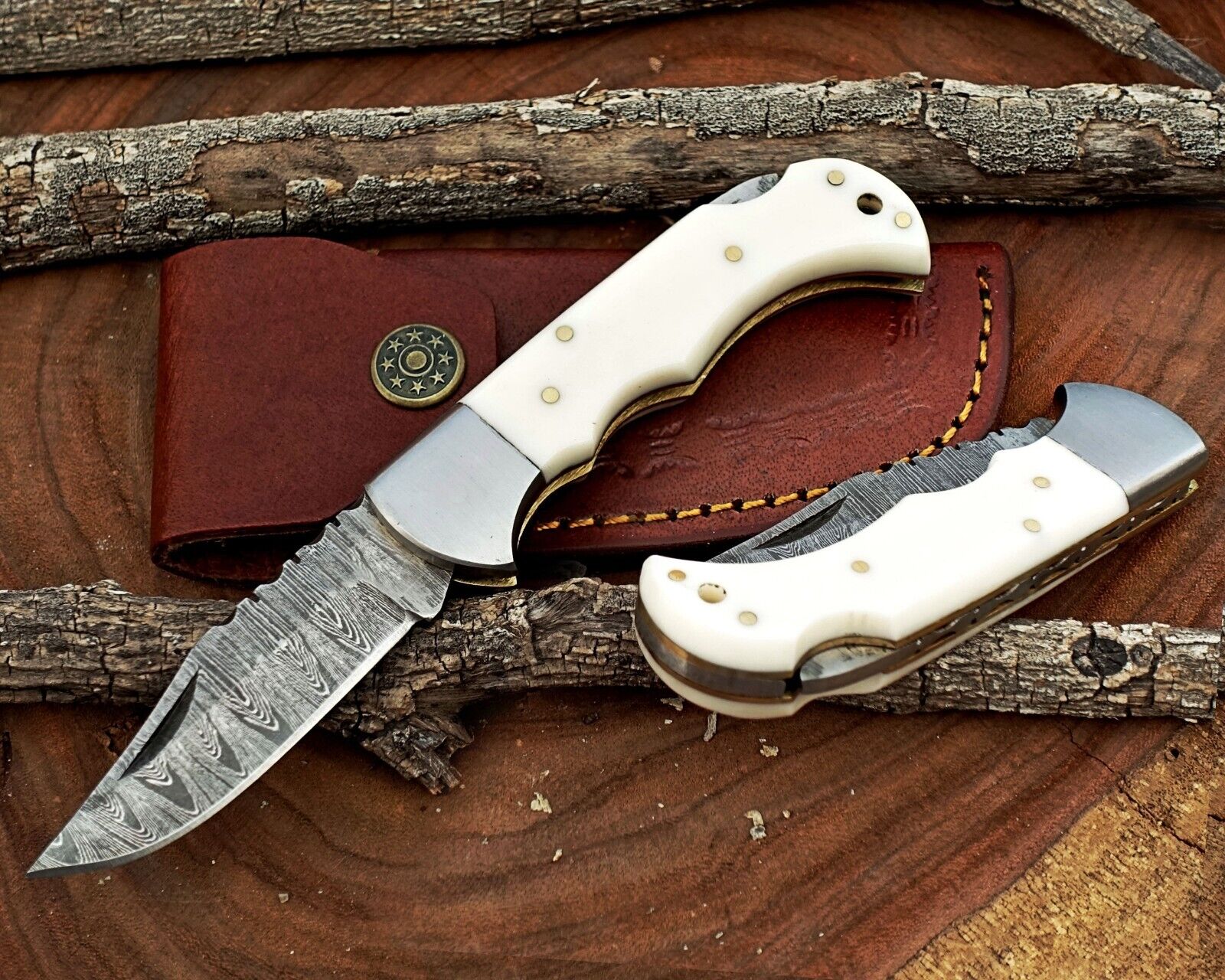 Damascus handmade Back Lock Folding Pocket knife Camping Hunting Knife Pouch