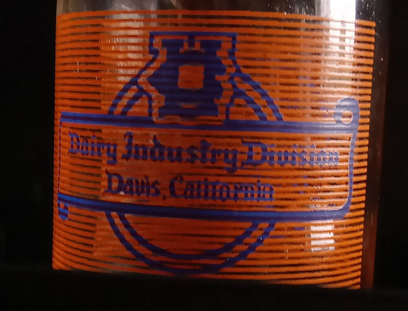 Vintage UC Davis California Dairy Industry Division Glass Milk Bottle 1942/43