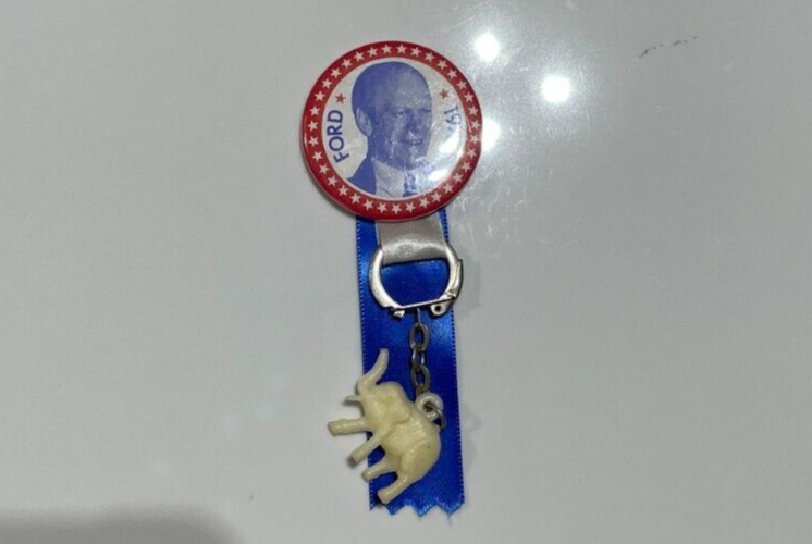 GERALD FORD FOR PRESIDENT  1976 VINTAGE RARE POLITICAL PINBACK/BUTTON NEW/MINT