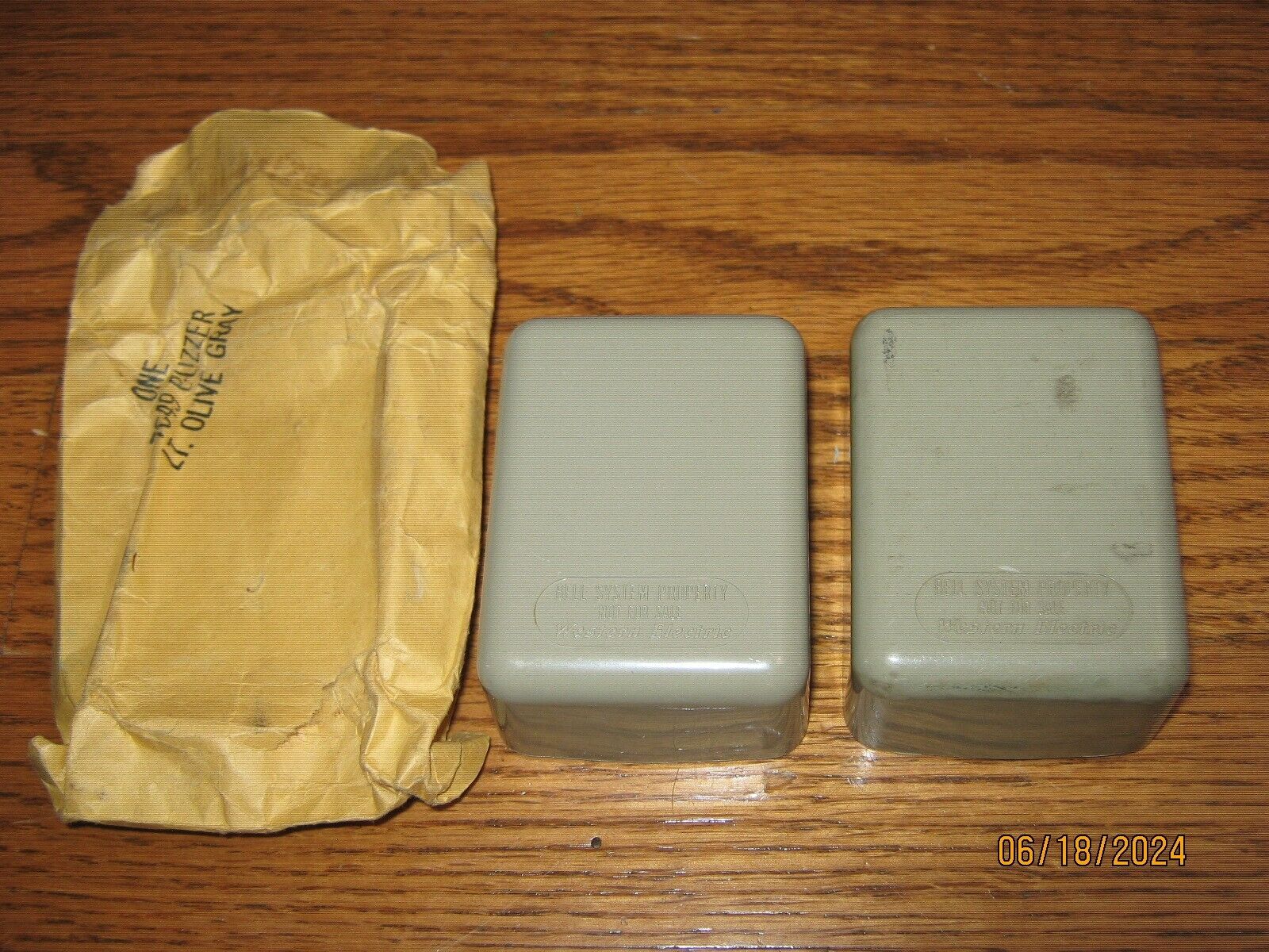 VINTAGE Lot of 2 Bell System WESTERN ELECTRIC Buzzer 7C49 Bell