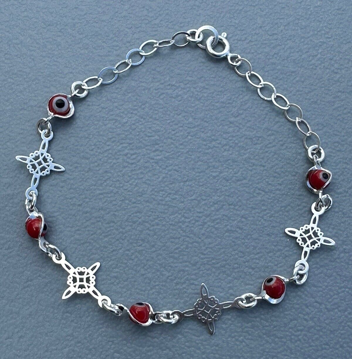 TAXCO 9.25 Sterling Silver Bracelet With Witch's Knot And Red Turkish Eye 2.7g.