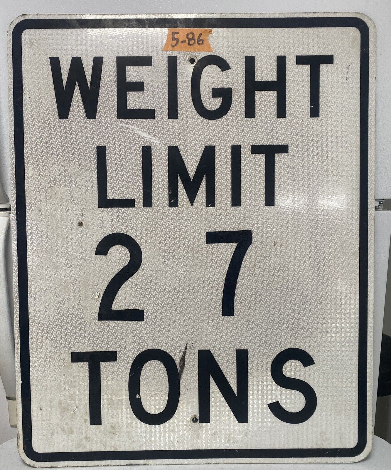 Vintage Street Sign (Weight Limit 27 Tons) 24\