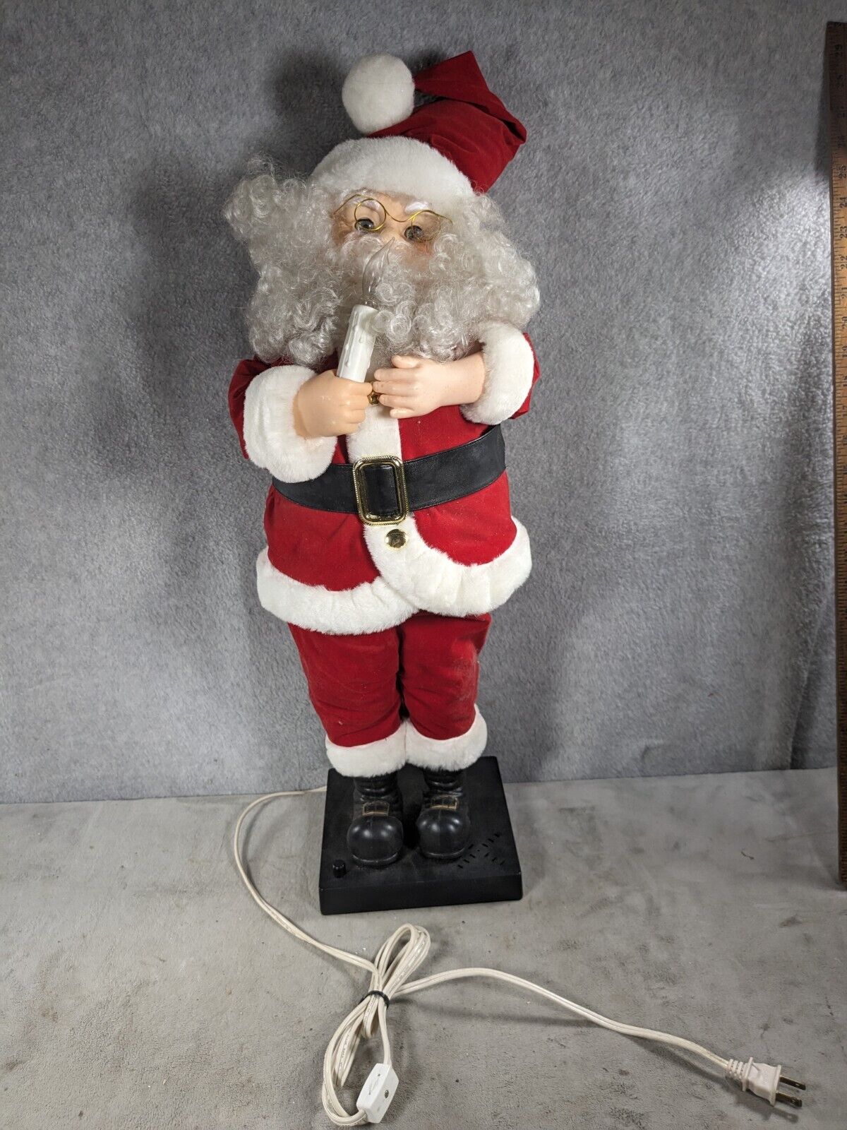 Vintage Santa Claus 29 inch Holiday Classics Animated