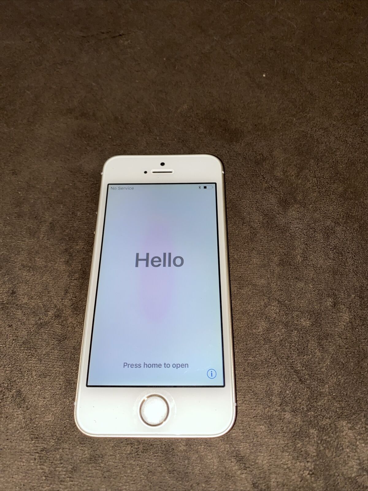 Apple iPhone 5s - 16GB - Gold (Unlocked) A1533 (CDMA + GSM)