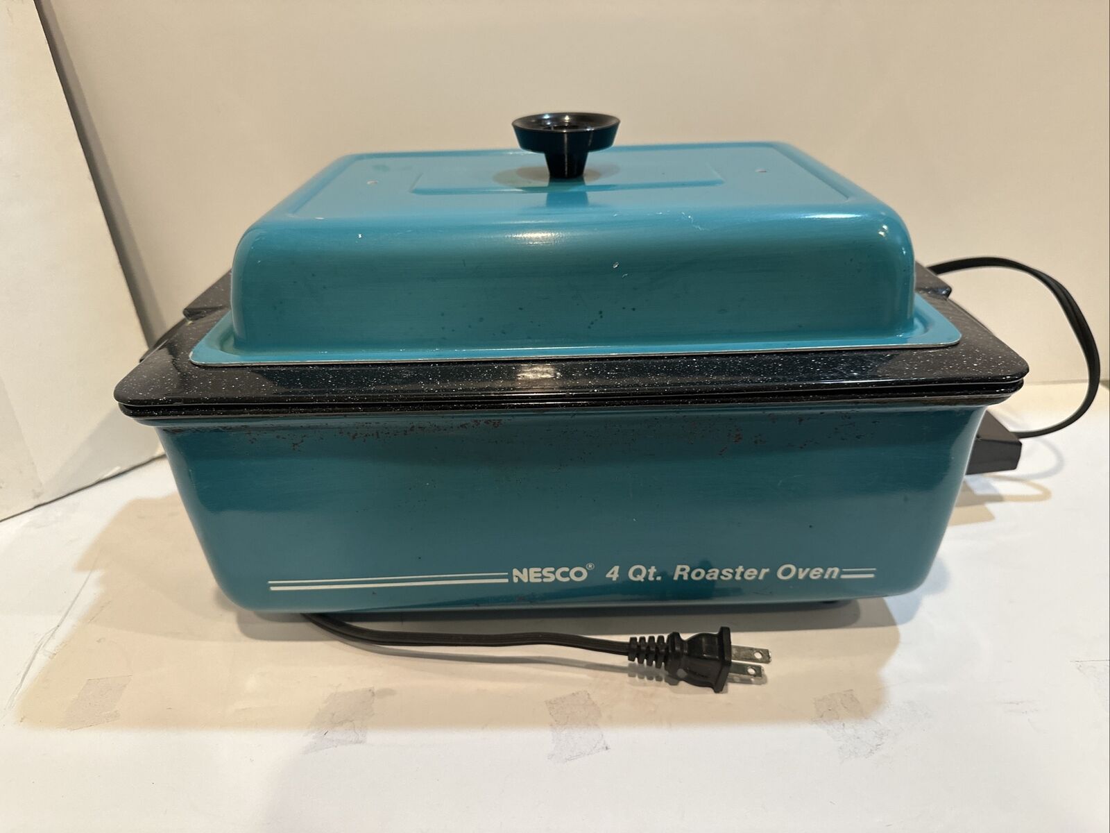 Vintage Nesco 4 qt Roaster Oven/ Tested