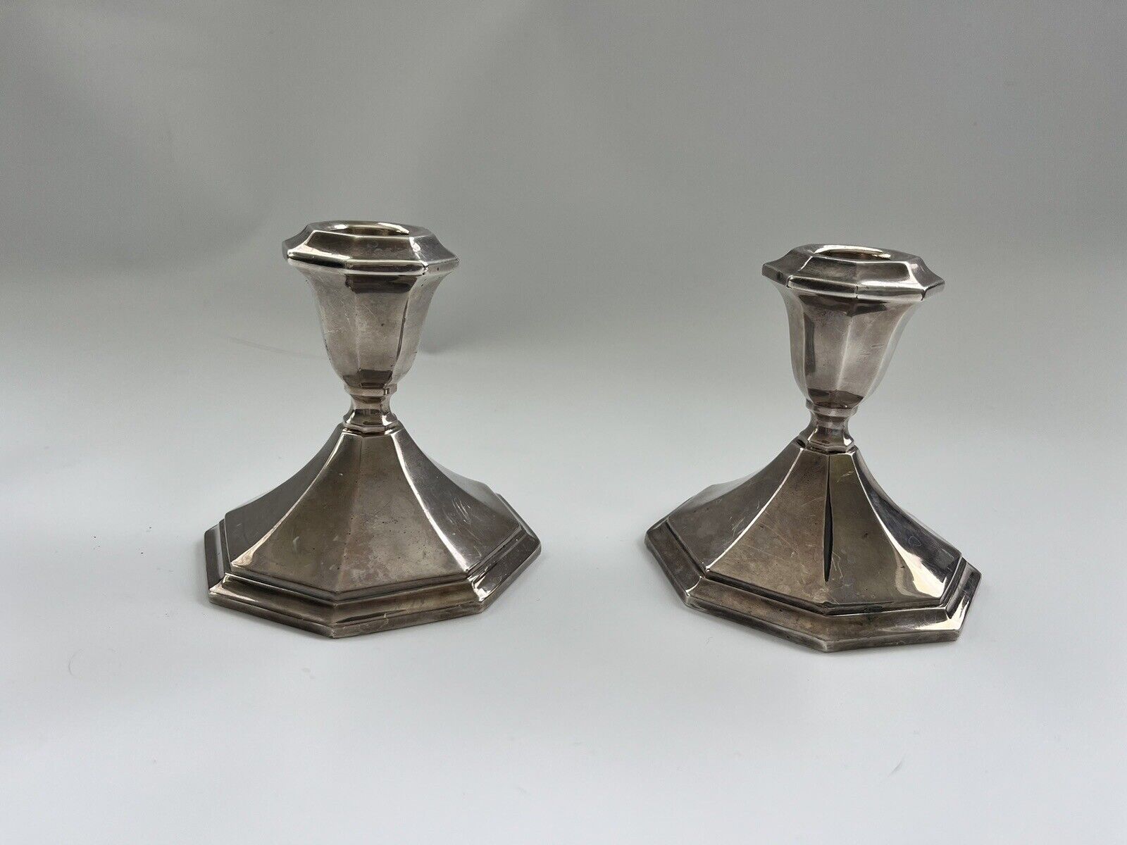 2 Heavy Wallace Bros Silverplate 5010 Alden Design Console Candle Holders