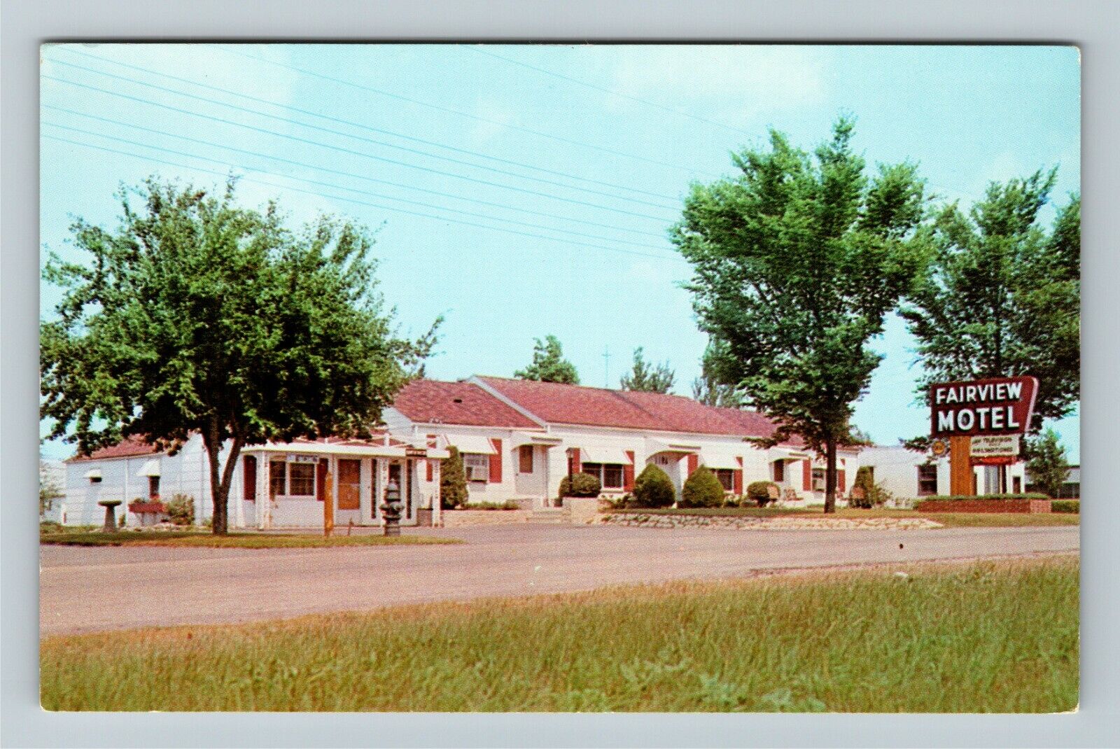 Madison WI-Wisconsin, Fairview Motel Antique Vintage Souvenir Postcard