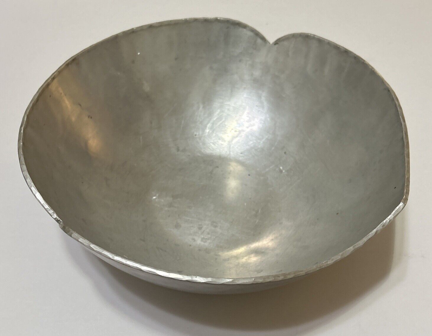 Vintage Quality “Palmer Smith” Aluminum Star / Flower Motif 10 in. diameter Bowl