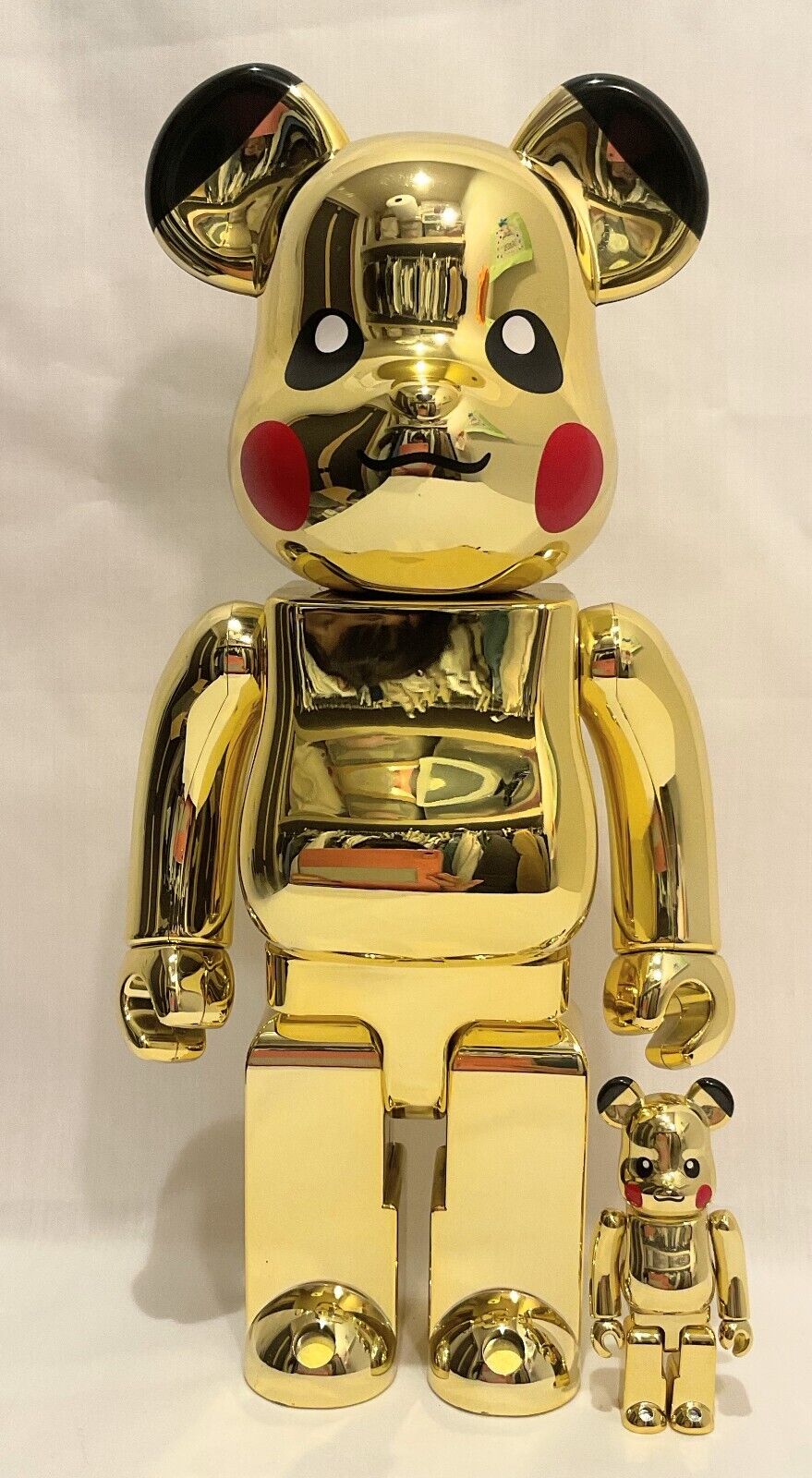 Be@rbrick Pikachu Gold Chrome  100% & 400% Pokemon Bearbrick from Japan