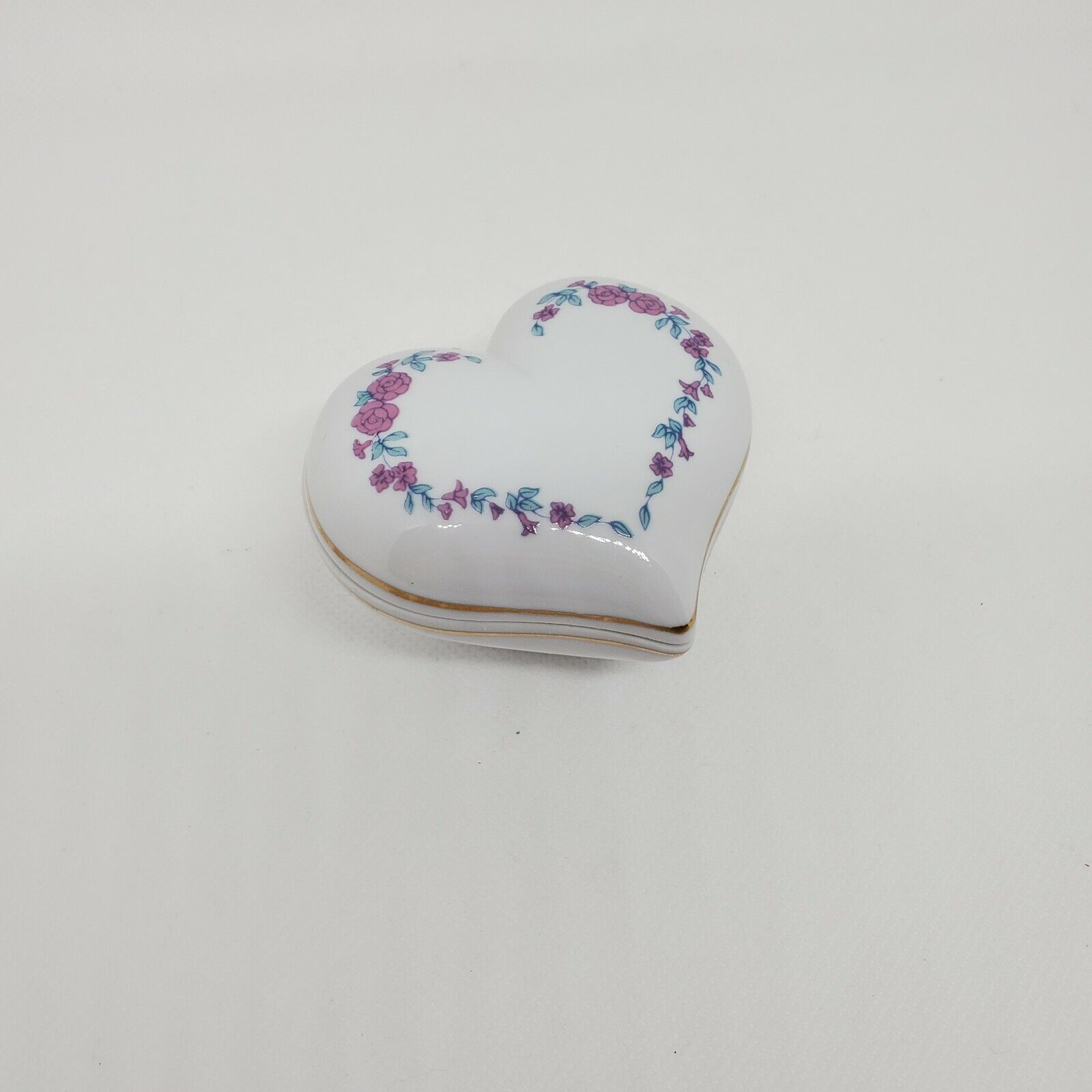 Vtg Hollohaza Hungary Porcelain Heart Shape Trinket Box 1831 16 Floral 1982-1992