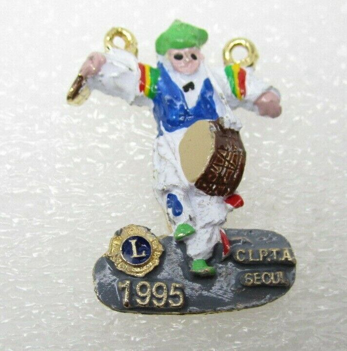 Vtg 1995 Lions Club South Korea Hanbok Seoul CLPTA Lapel Pin (B170)