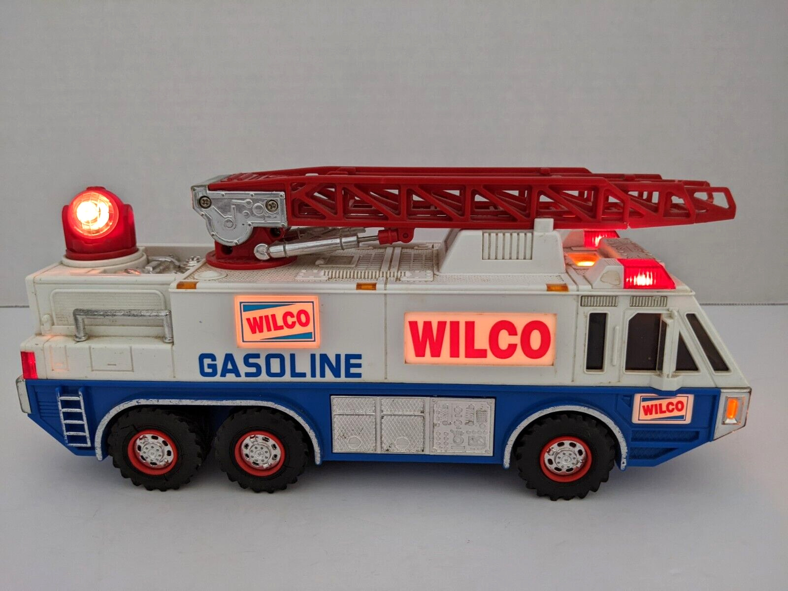 Vintage 1997 WILCO Emergency Truck - Light & Sound Tested