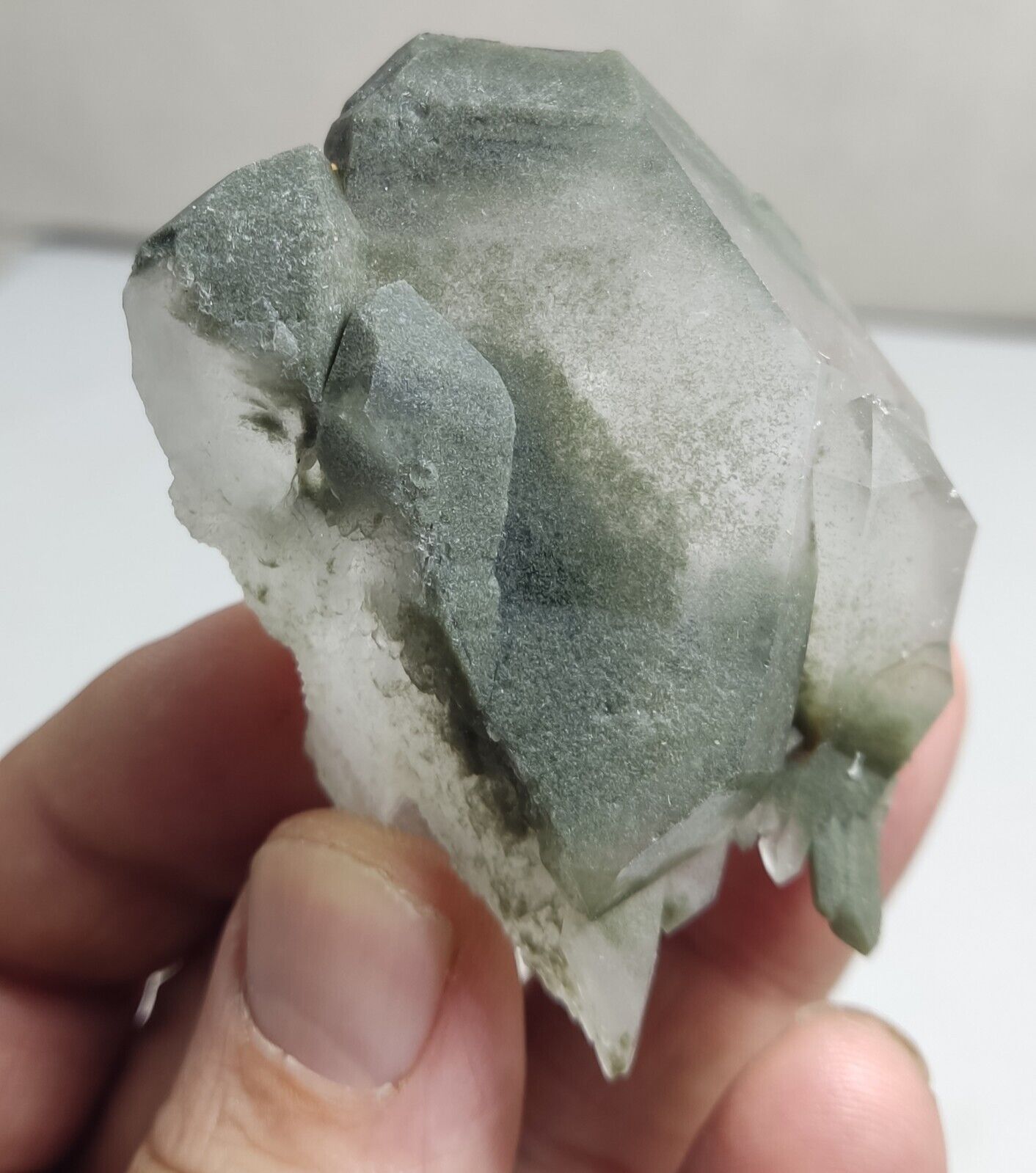 A very Aesthetic Natural beautifully terminated Chlorite Quartz crystal 88 grams