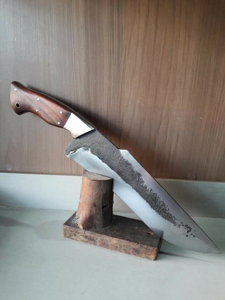 Handmade high cabon steel blade hunting knife with leather sheath..