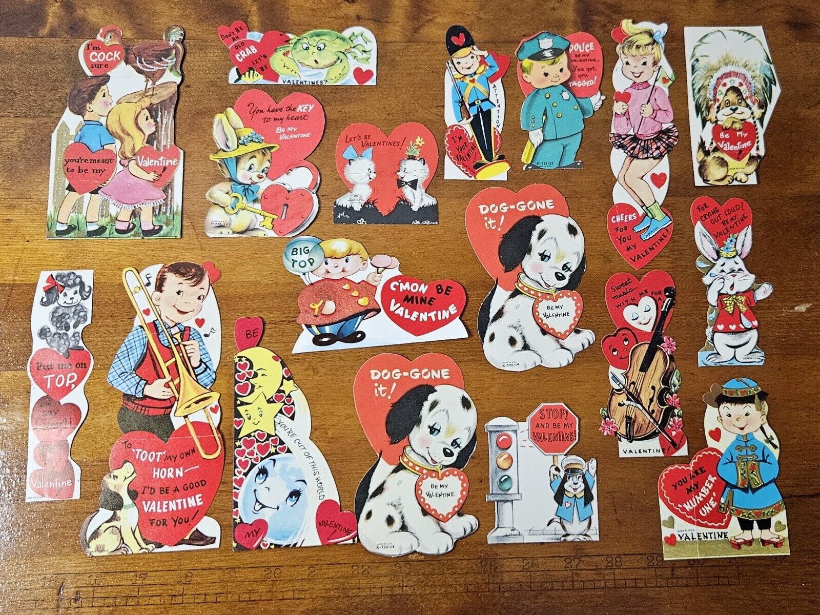 Lot Of 18 Vintage 1960s Children\'s Valentines Cards