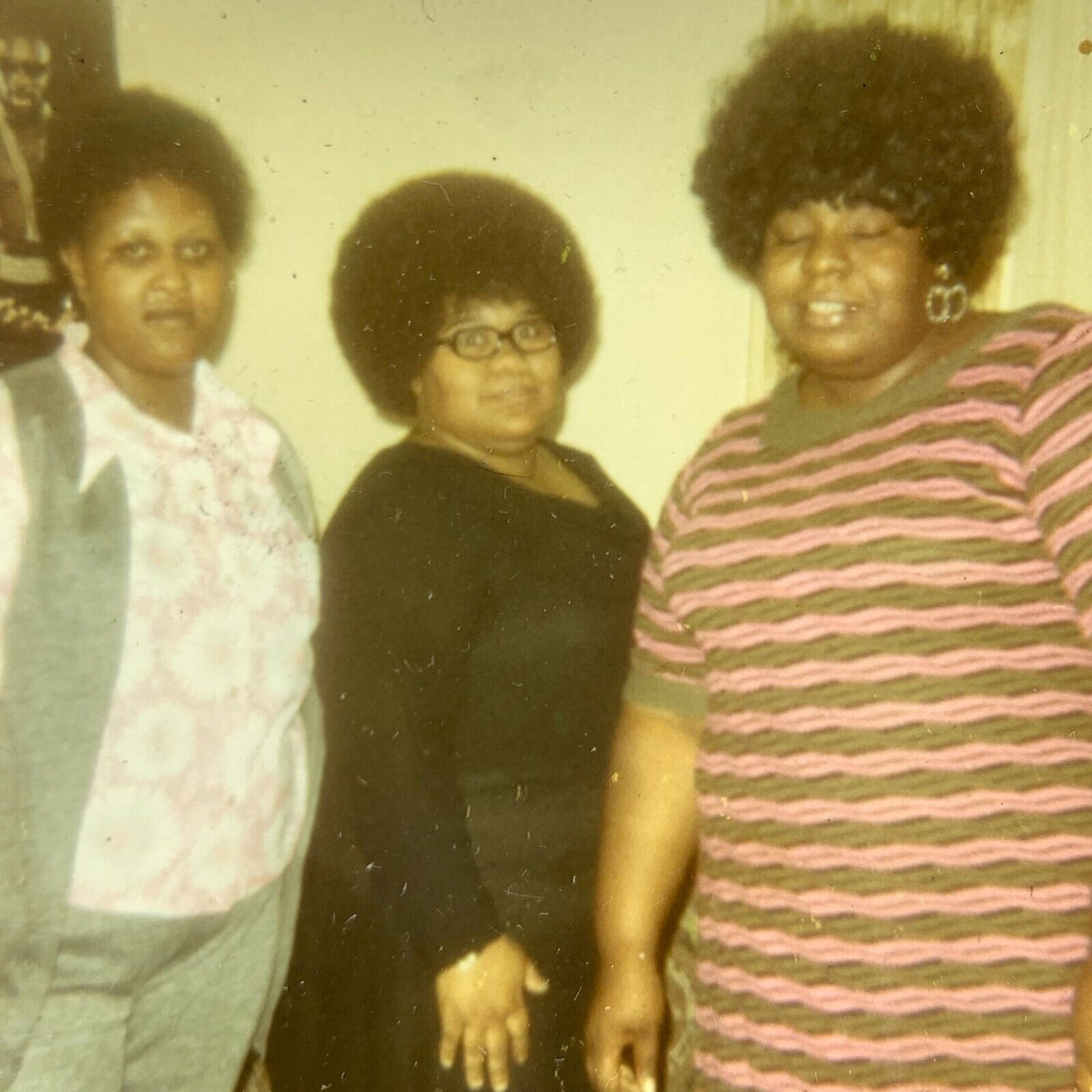 AgA) Found Photograph Lovely Large Black African American Women 1971 Fashion