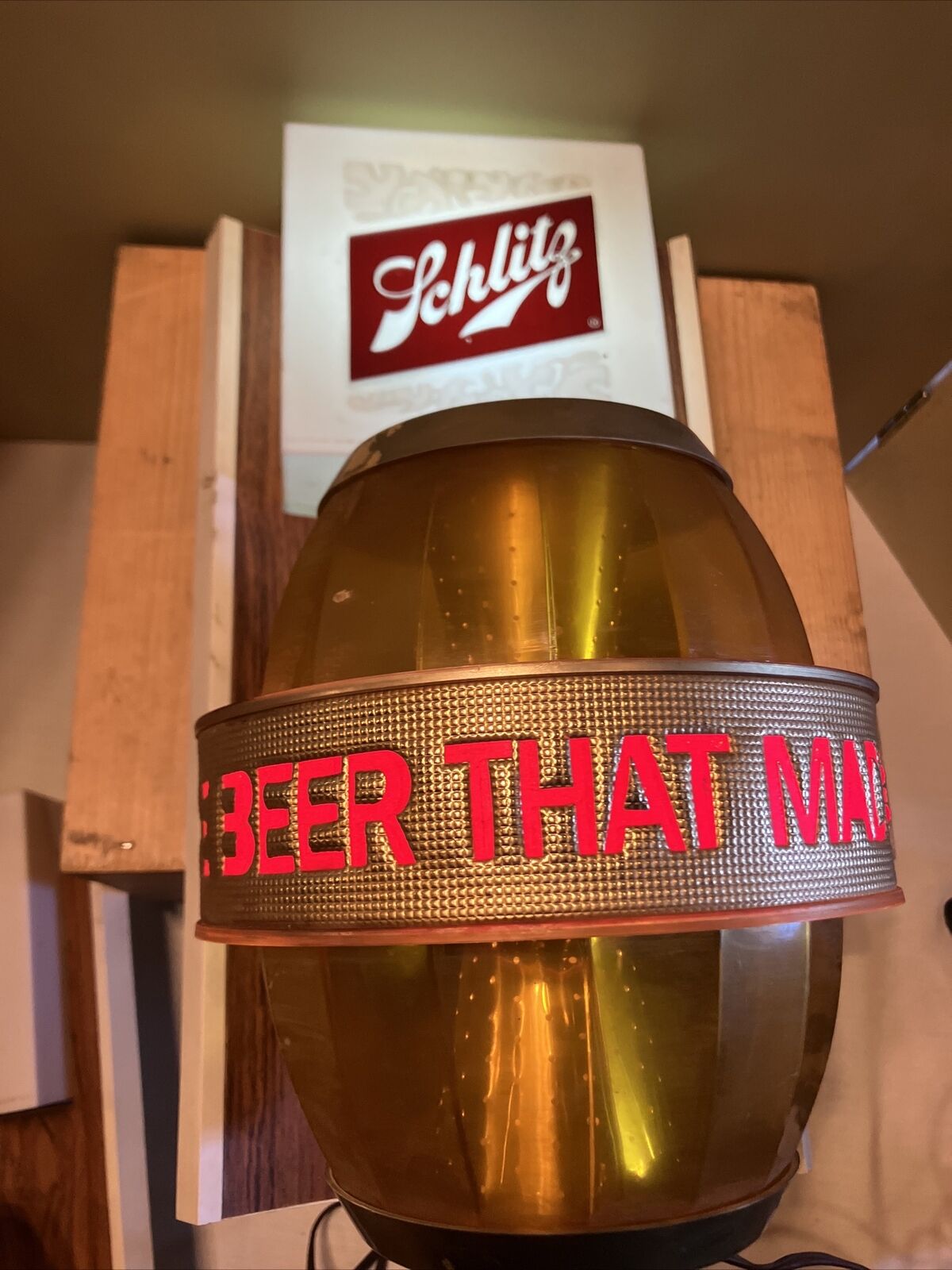 1965 Schlitz Barrel Motion Sign The Beer That Made Milwaukee Famous Sconce Light