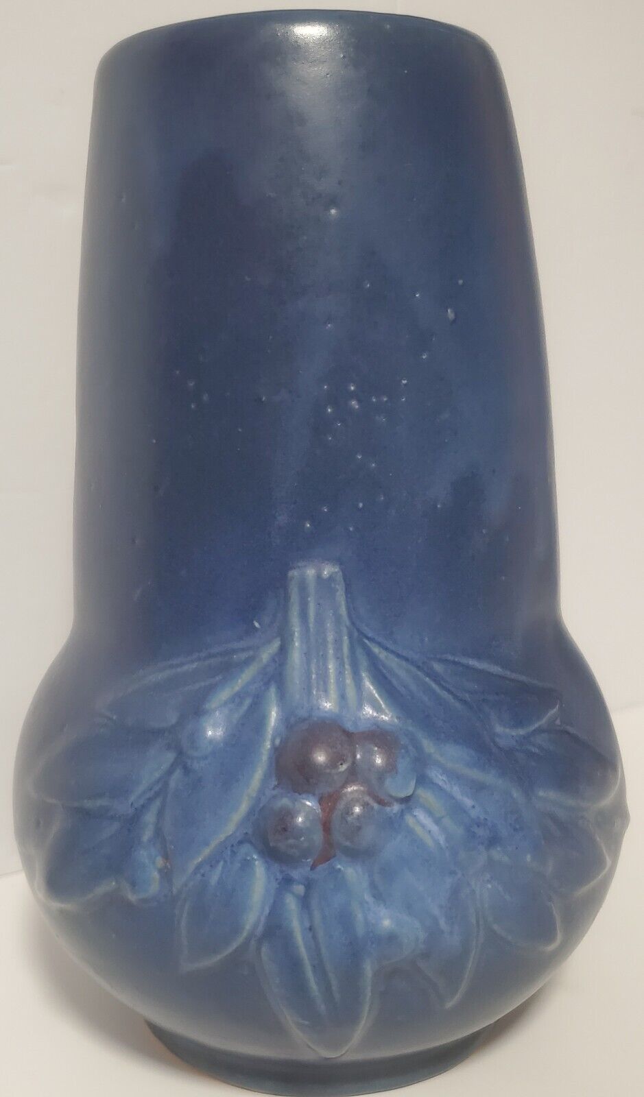 Antique 1920s-30s McCoy Stovepipe Cobalt Blue Flower Vase Leaf Berry Art Pottery