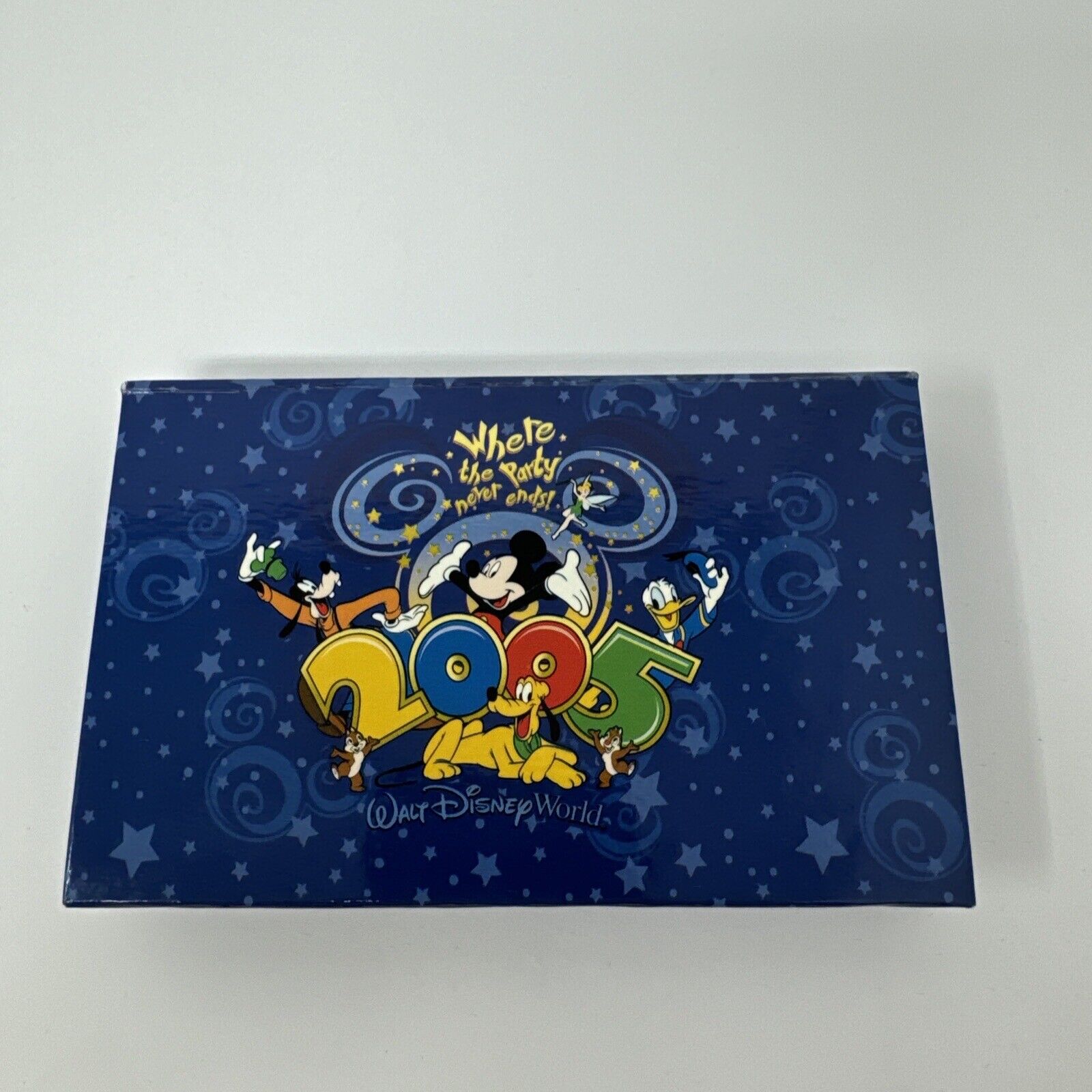 Original 2005 Walt Disney World Boxed Pin Set. Mint condition