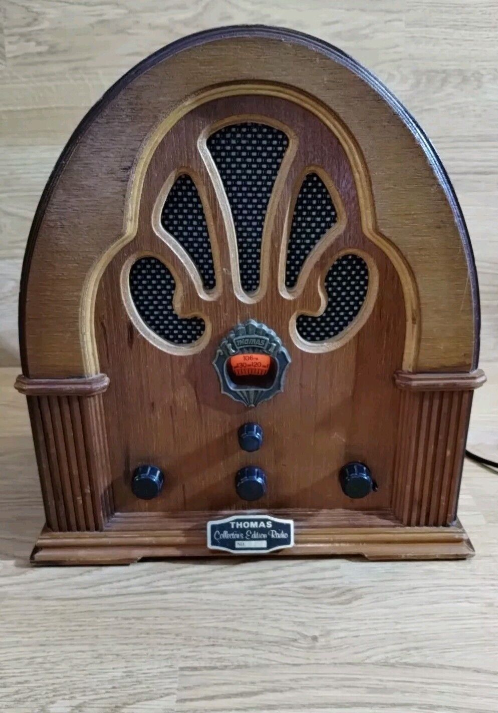 Rare Vintage 1986 Thomas Collector's Edition Radio Model BD 109 AM/FM  WORKS