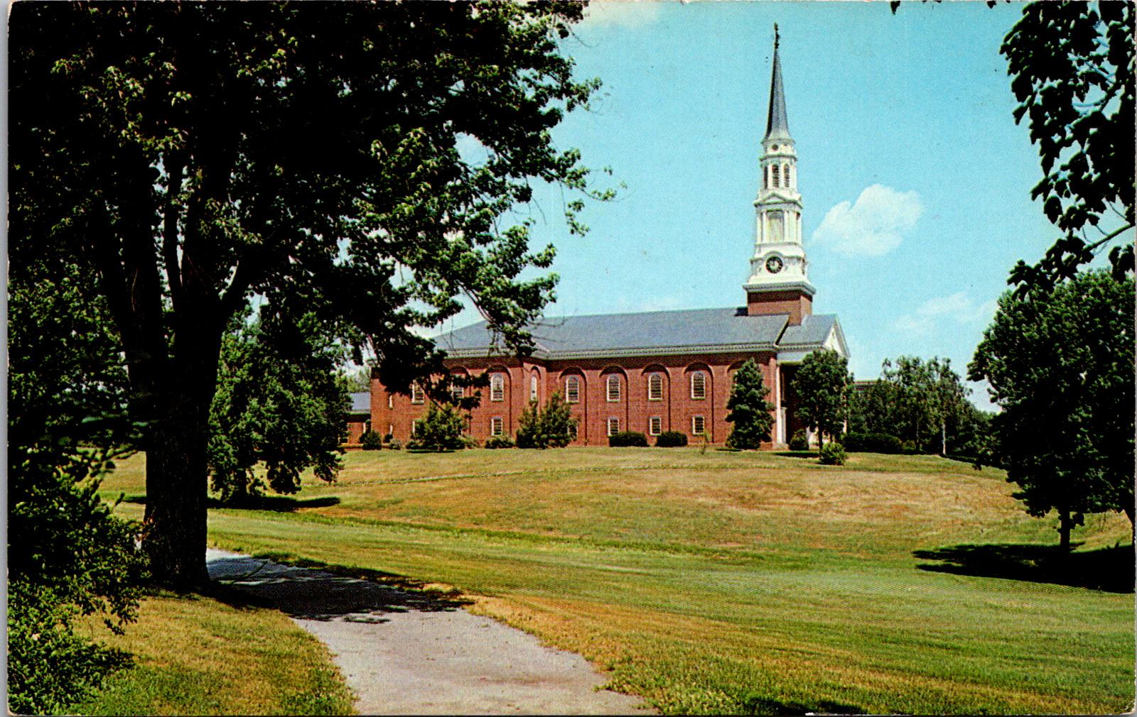 Vintage 1960\'s Memorial Chapel, Church, University of Maryland MD Postcard