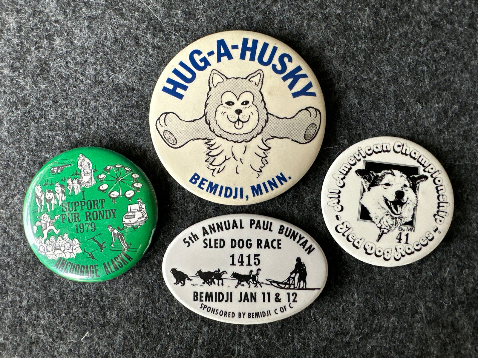 Lot of 4 1970s Vintage Sled Dog Race Pinback Buttons Ely Bemidji MN Rondy Alaska