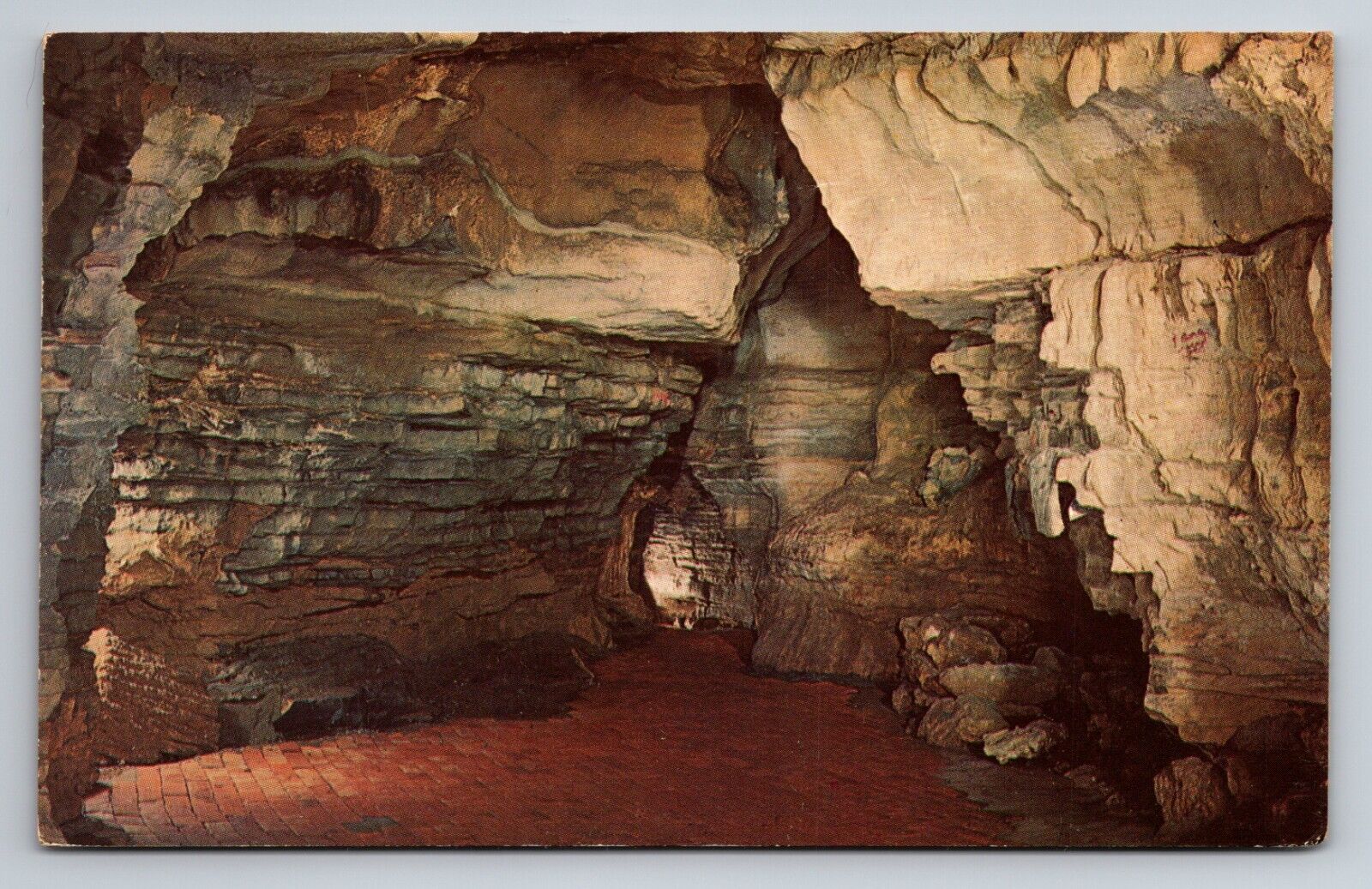 Howe Caverns Near Cobleskill New York Vintage Unposted Postcard