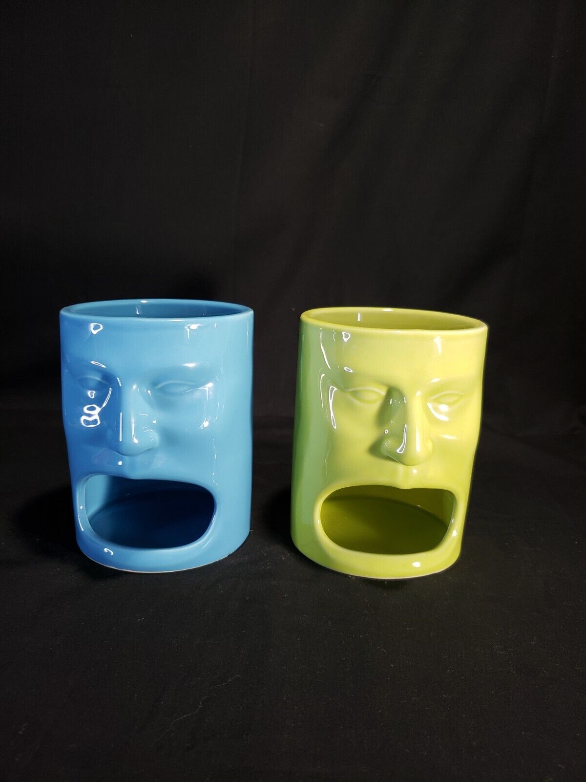 Mugs Big Mouth Milk and Cookie Face Blue Green Pair of 2 Mugs Cordon Bleu