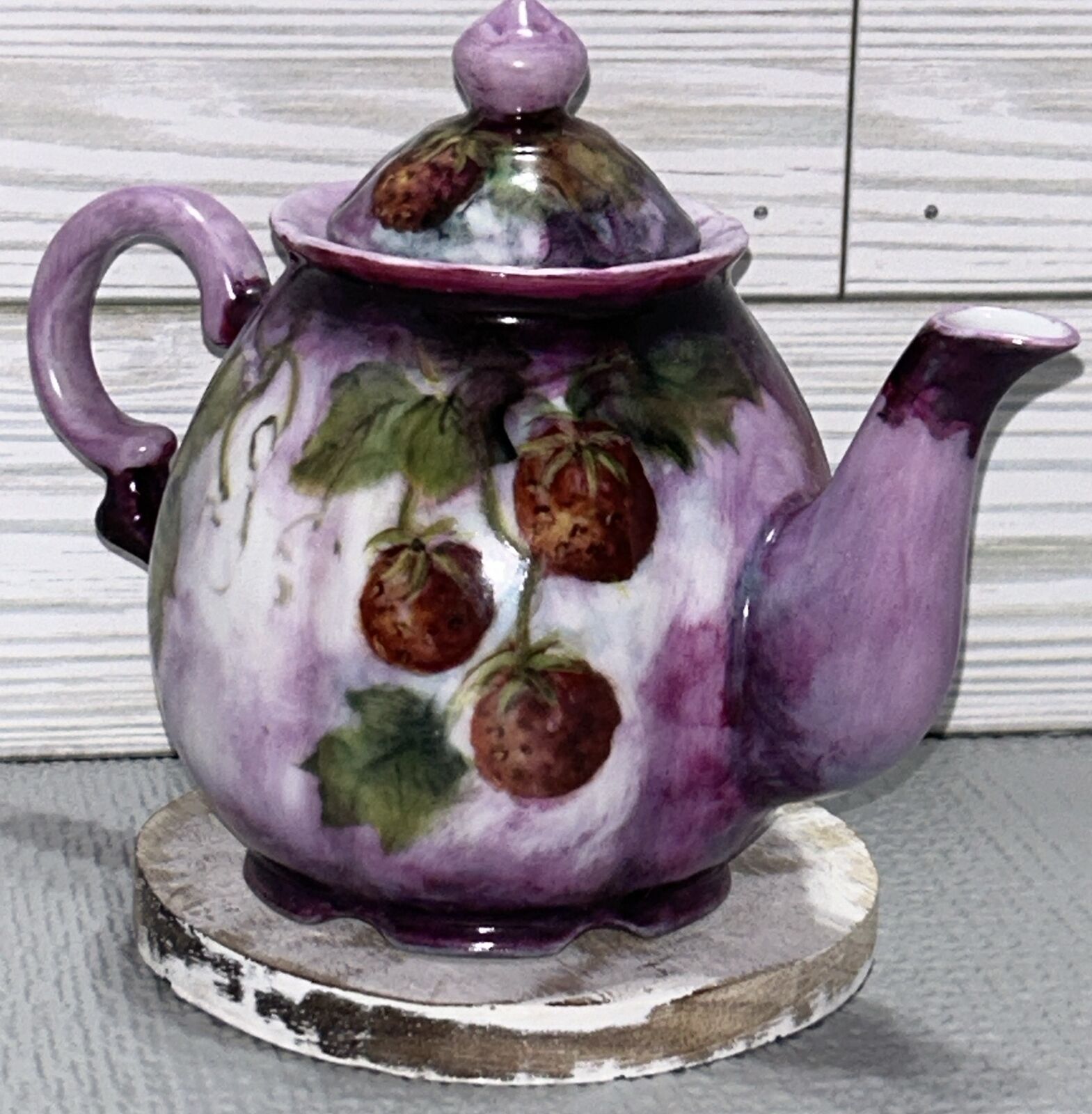 VTG 1999 Hand Painted Small Teapot Artist Signed Berries On Lavender Purple 5” T
