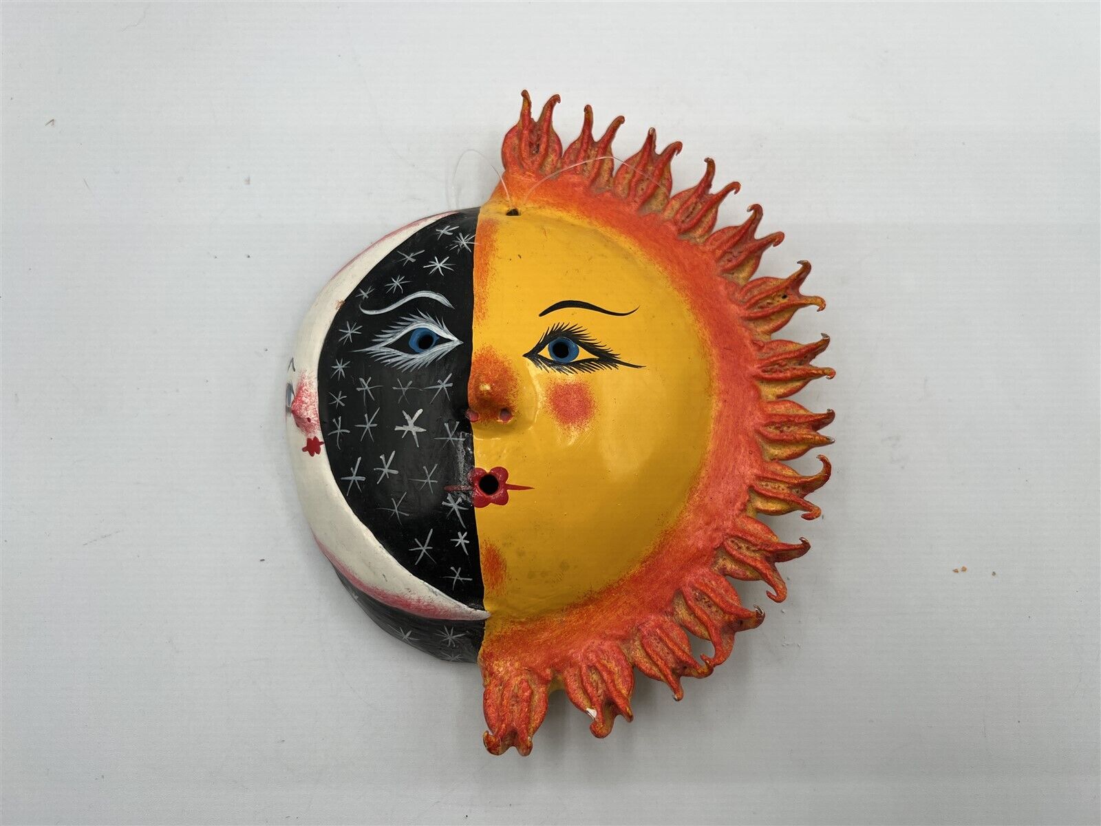VINTAGE MEXICAN FOLK ART HALF MOON HAVE SUN W/ FACE HAND PAINTED COCONUT SHELL