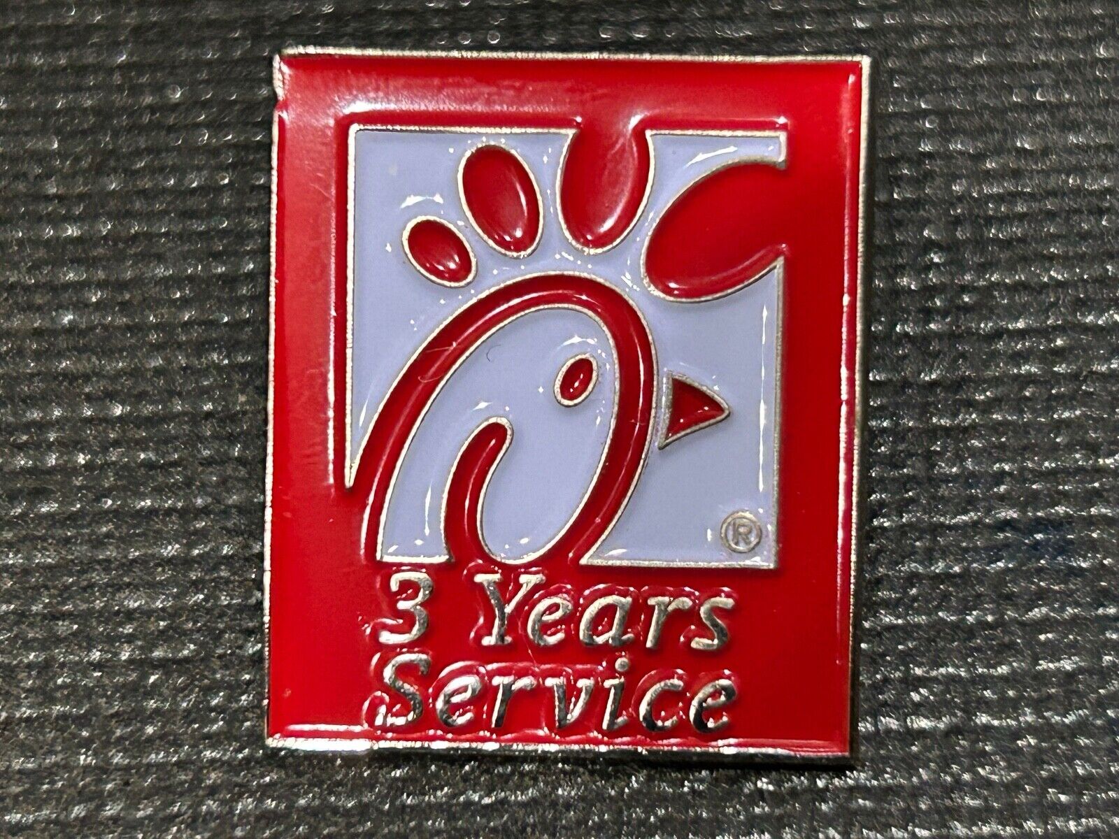 Chick-Fil-A Employee 3 Years Service Pin ~ t